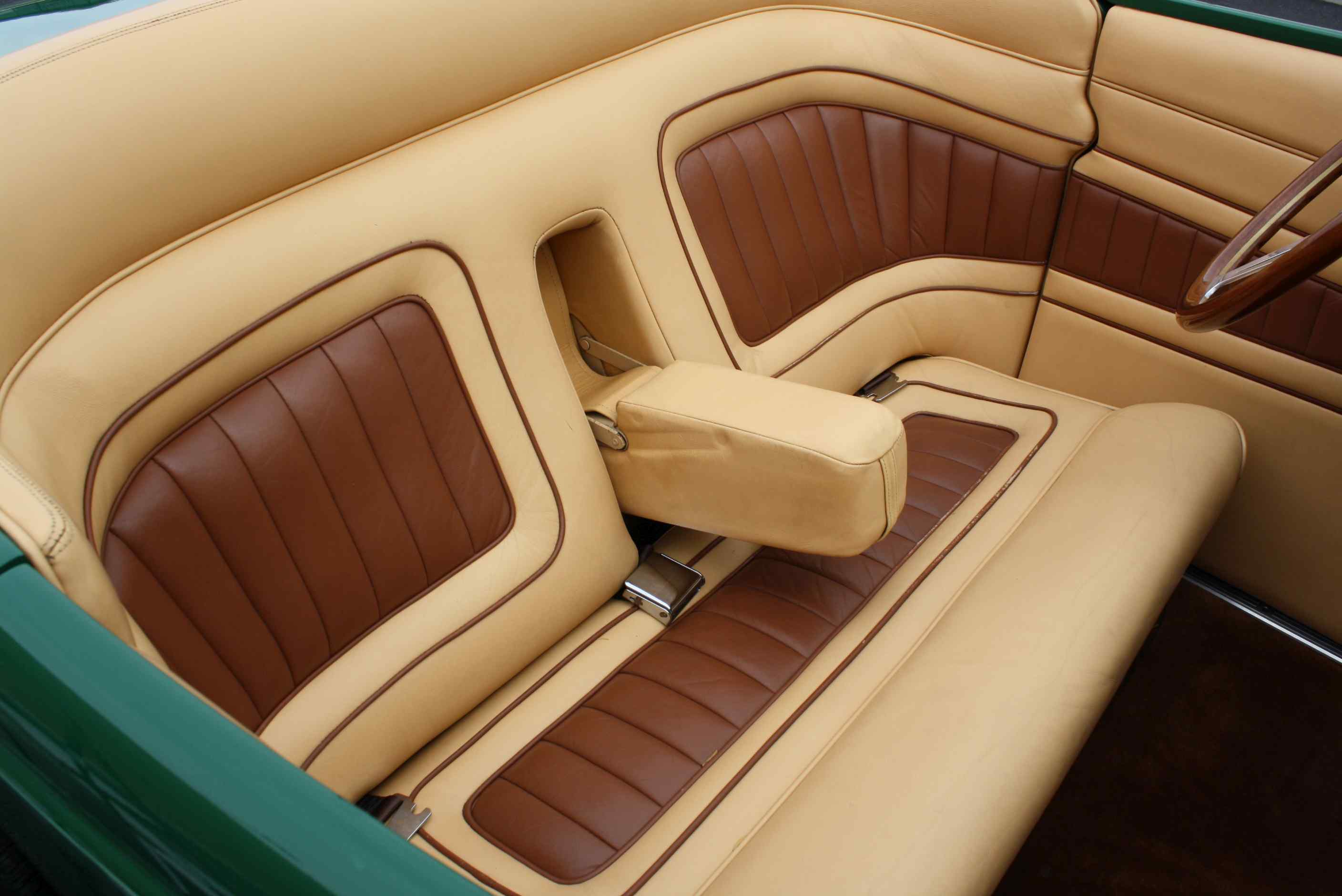 1932 Ford Roadster.