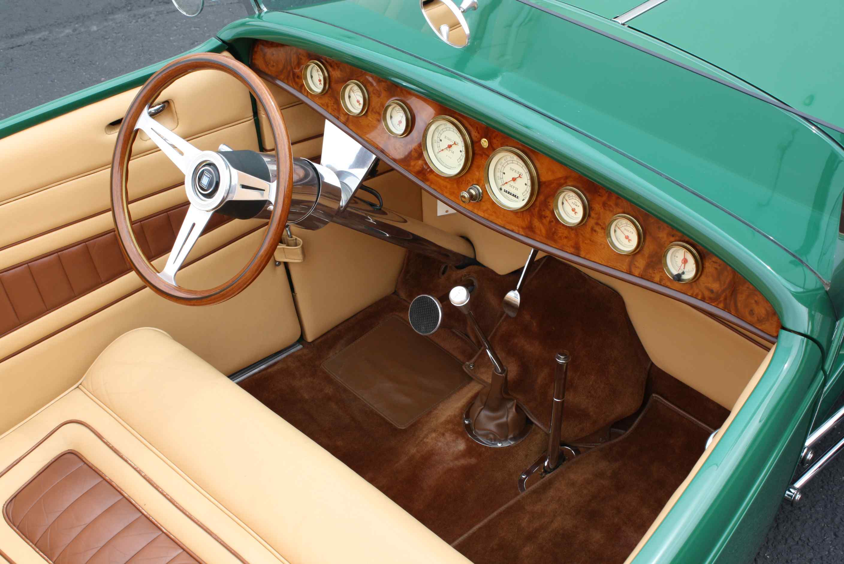 1932 Ford Roadster.