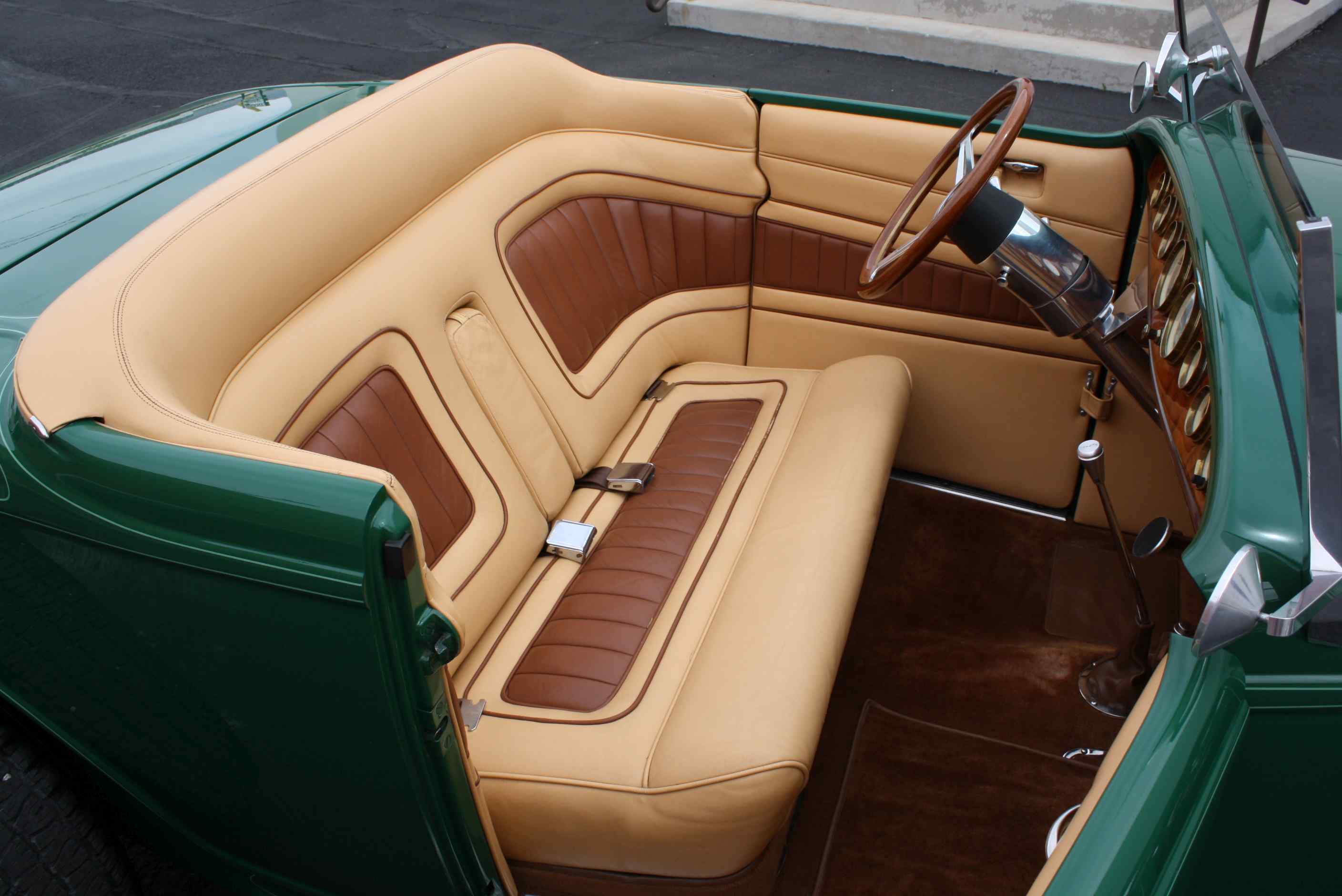 1932 Ford Roadster.
