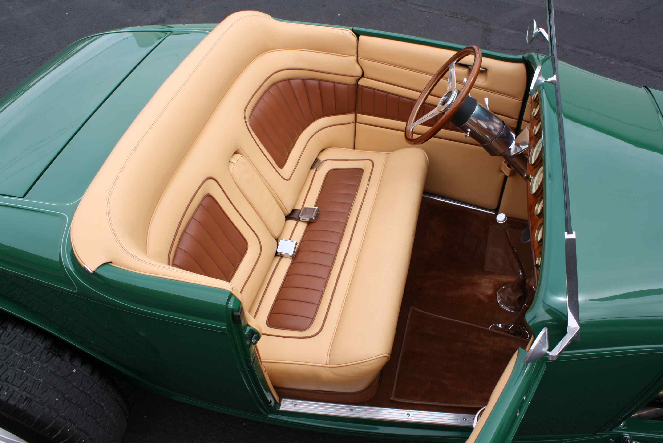 1932 Ford Roadster.