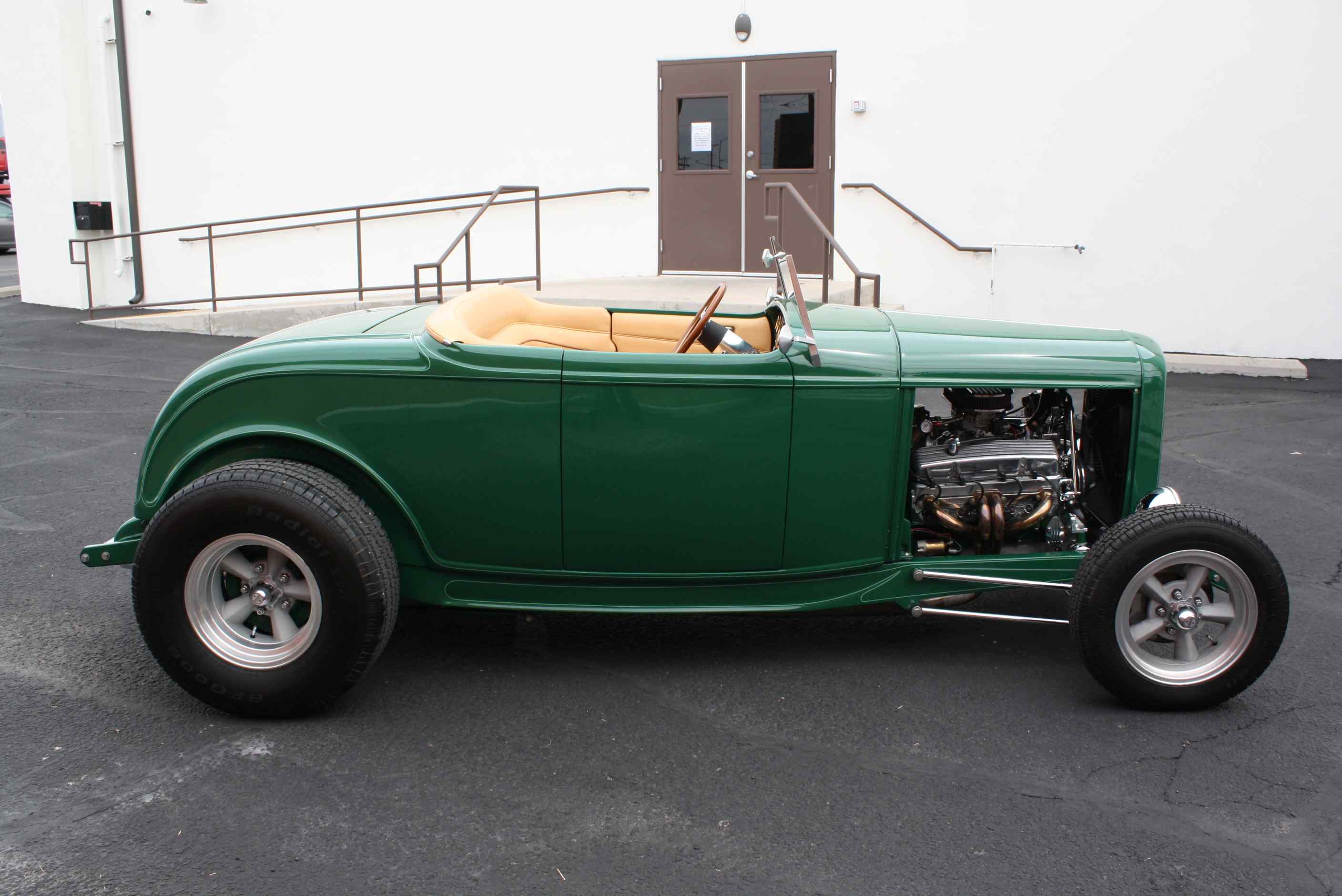 1932 Ford Roadster.
