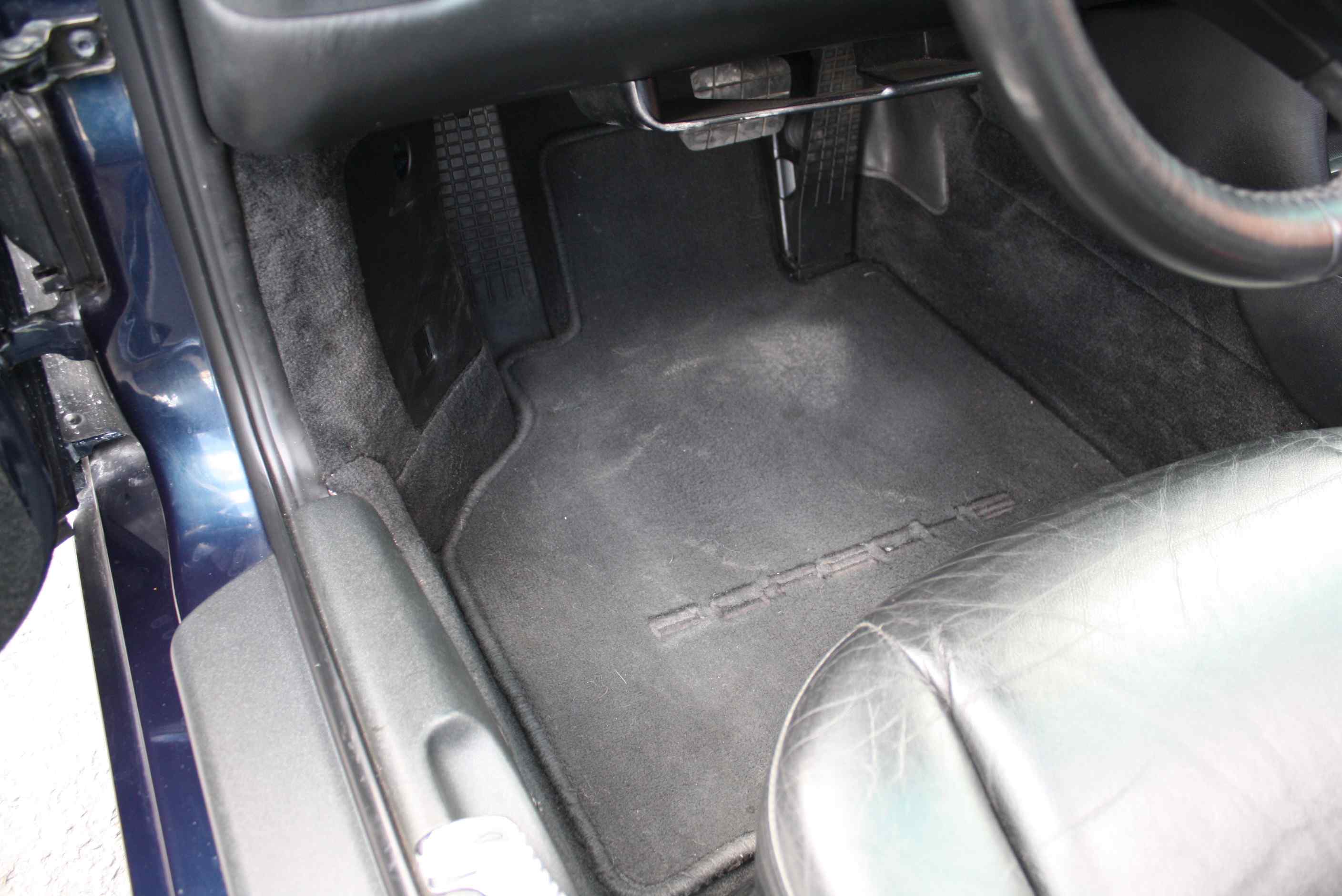 1999 Porsche 911 Carrera