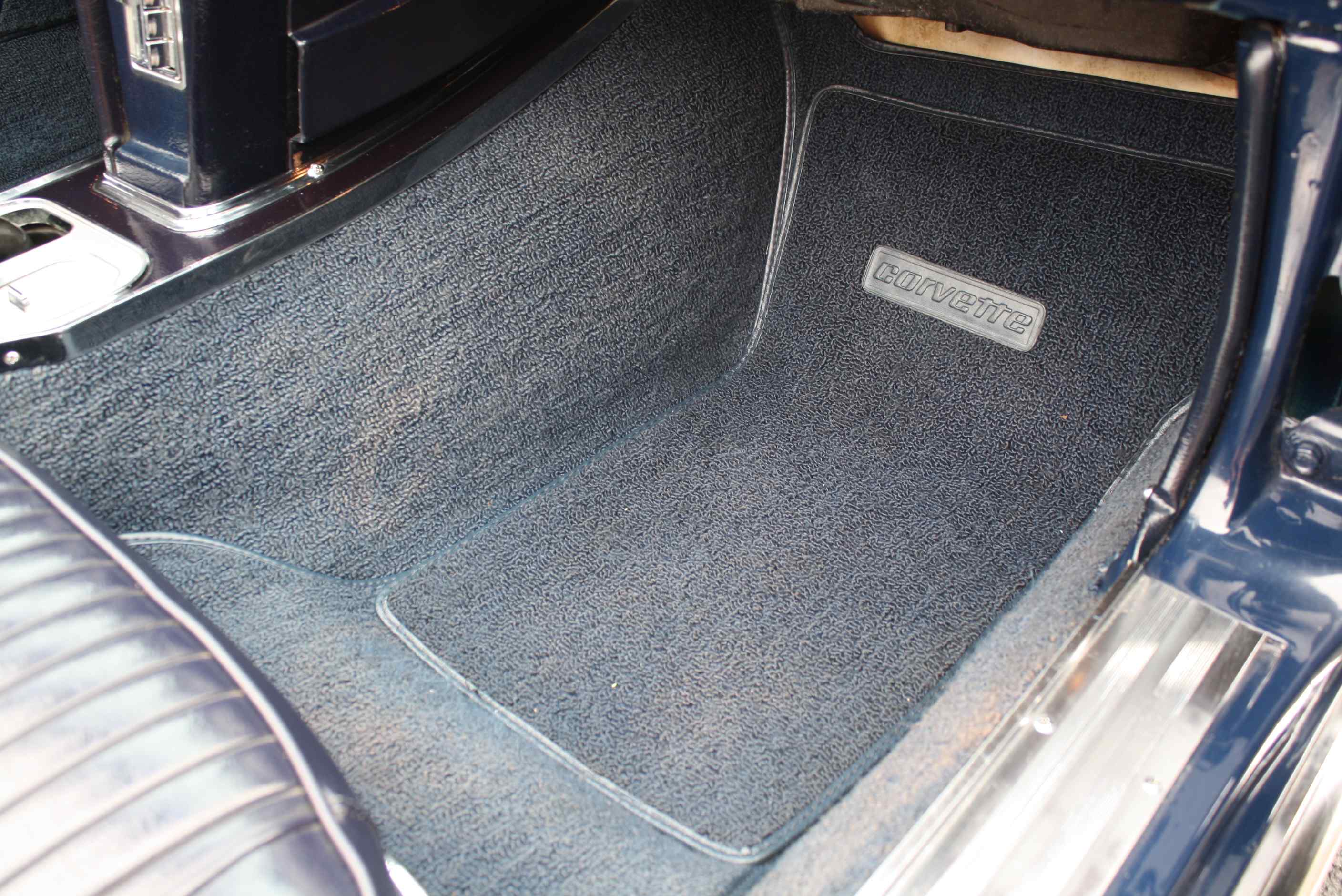 1964 Corvette 365HP Convertible in Daytona Blue with Hardtop and original Documentation.
