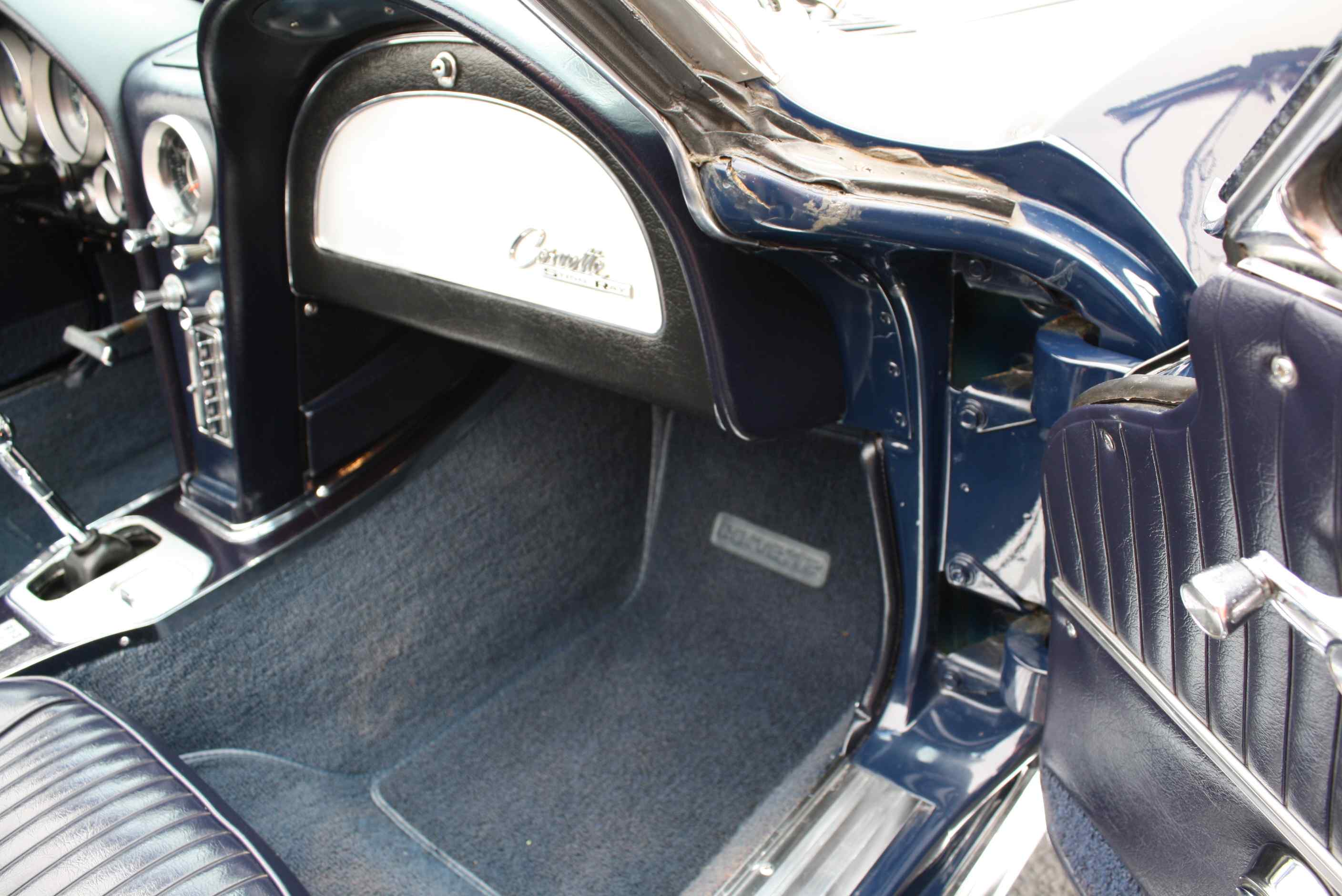 1964 Corvette 365HP Convertible in Daytona Blue with Hardtop and original Documentation.