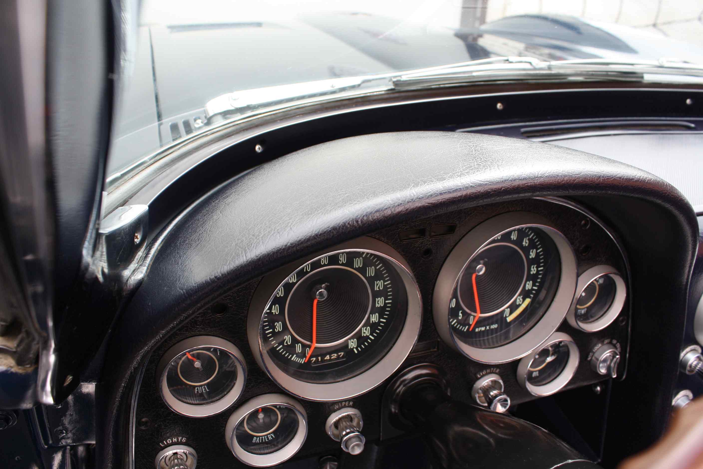 1964 Corvette 365HP Convertible in Daytona Blue with Hardtop and original Documentation.