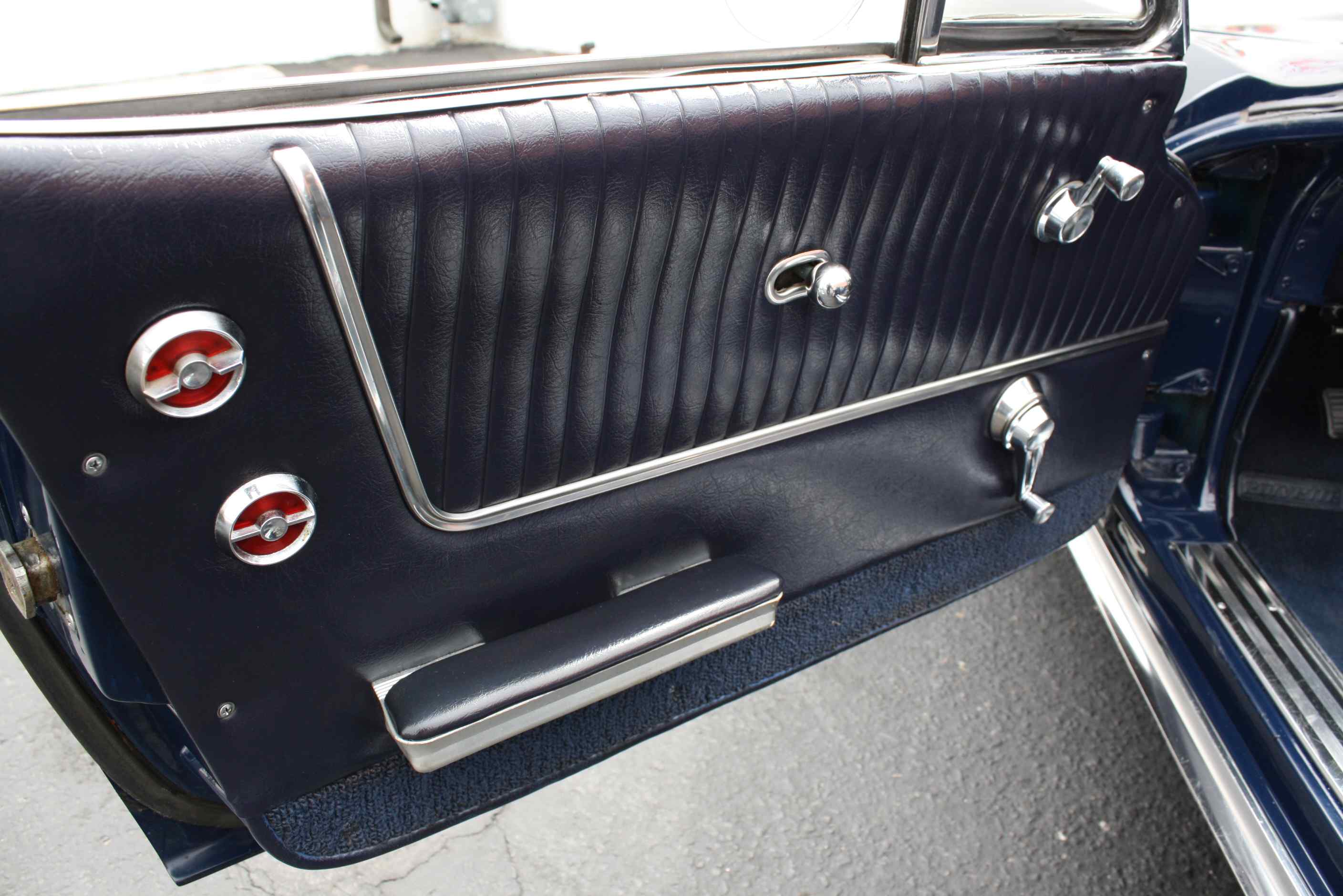1964 Corvette 365HP Convertible in Daytona Blue with Hardtop and original Documentation.