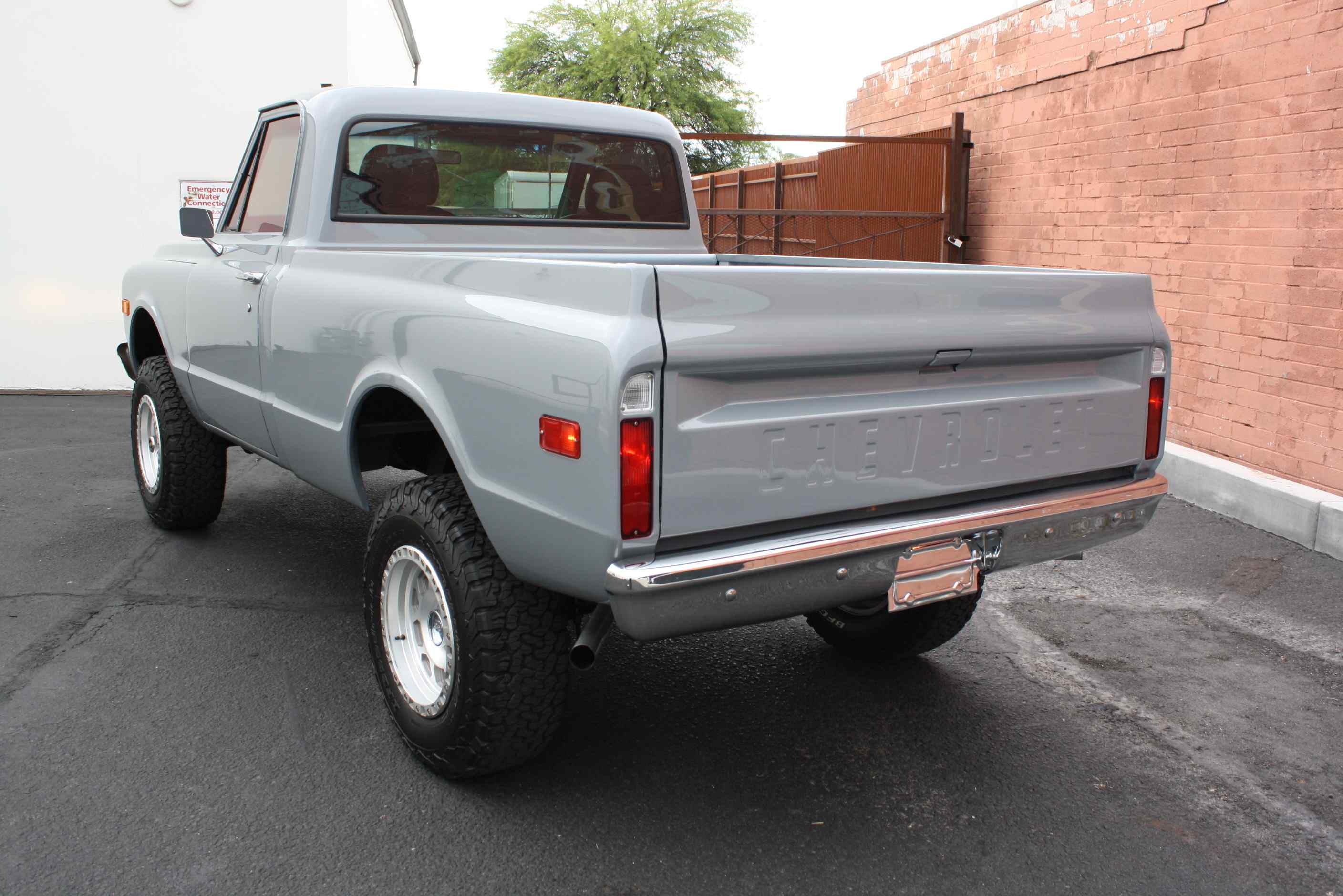 1971 K10 Chevrolet Shortbed Pickup.