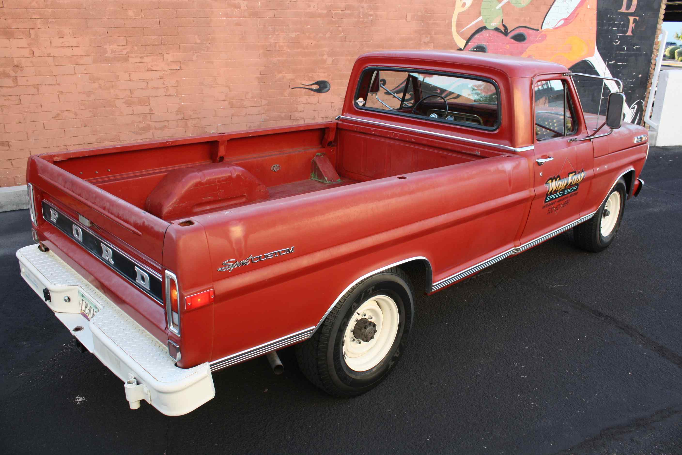 1972 Ford Sports Custom Cab 3/4 ton pickup