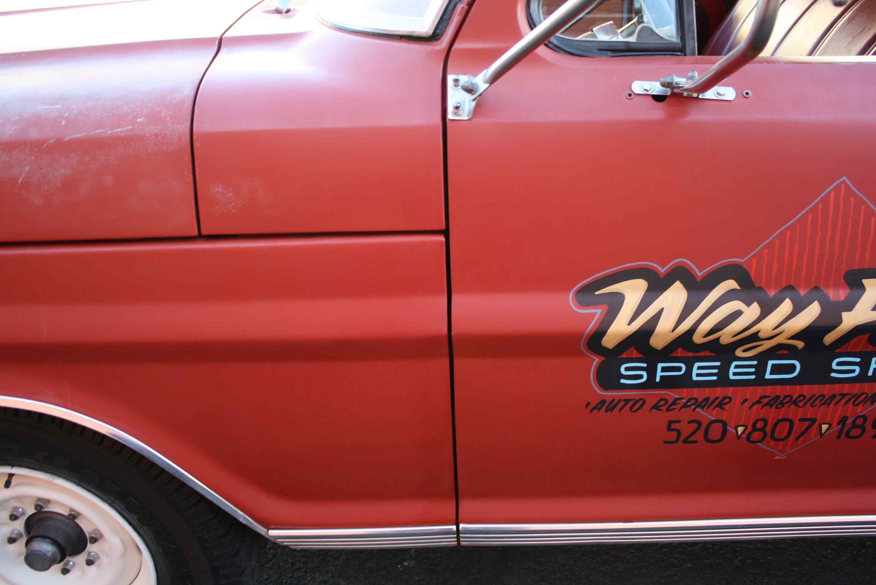 1972 Ford Sports Custom Cab 3/4 ton pickup