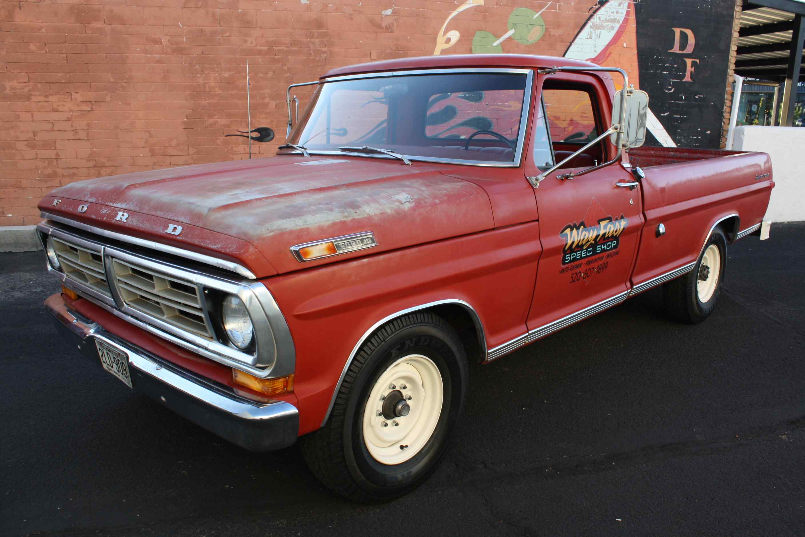 1972 Ford Sports Custom Cab 3/4 ton pickup