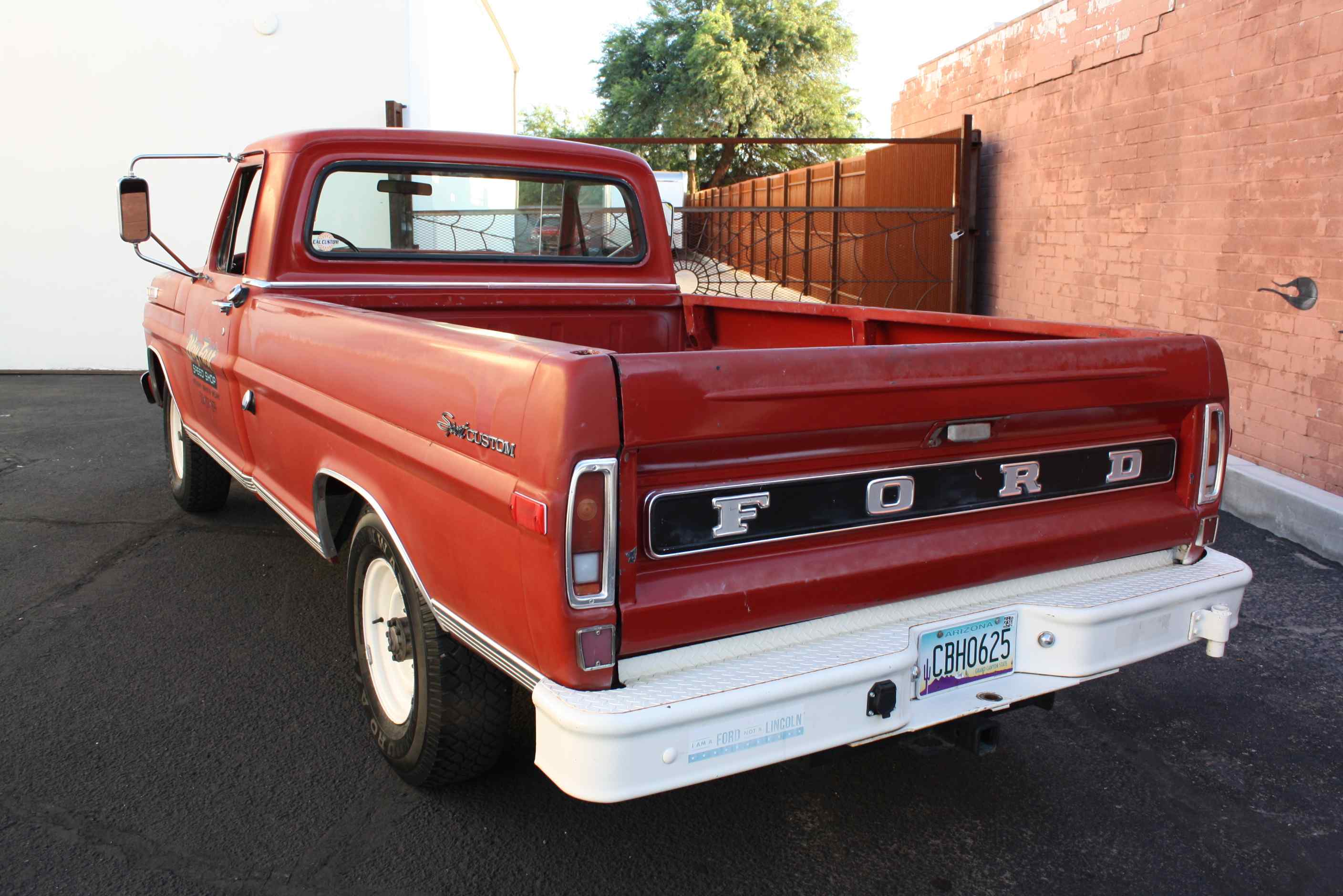 1972 Ford Sports Custom Cab 3/4 ton pickup