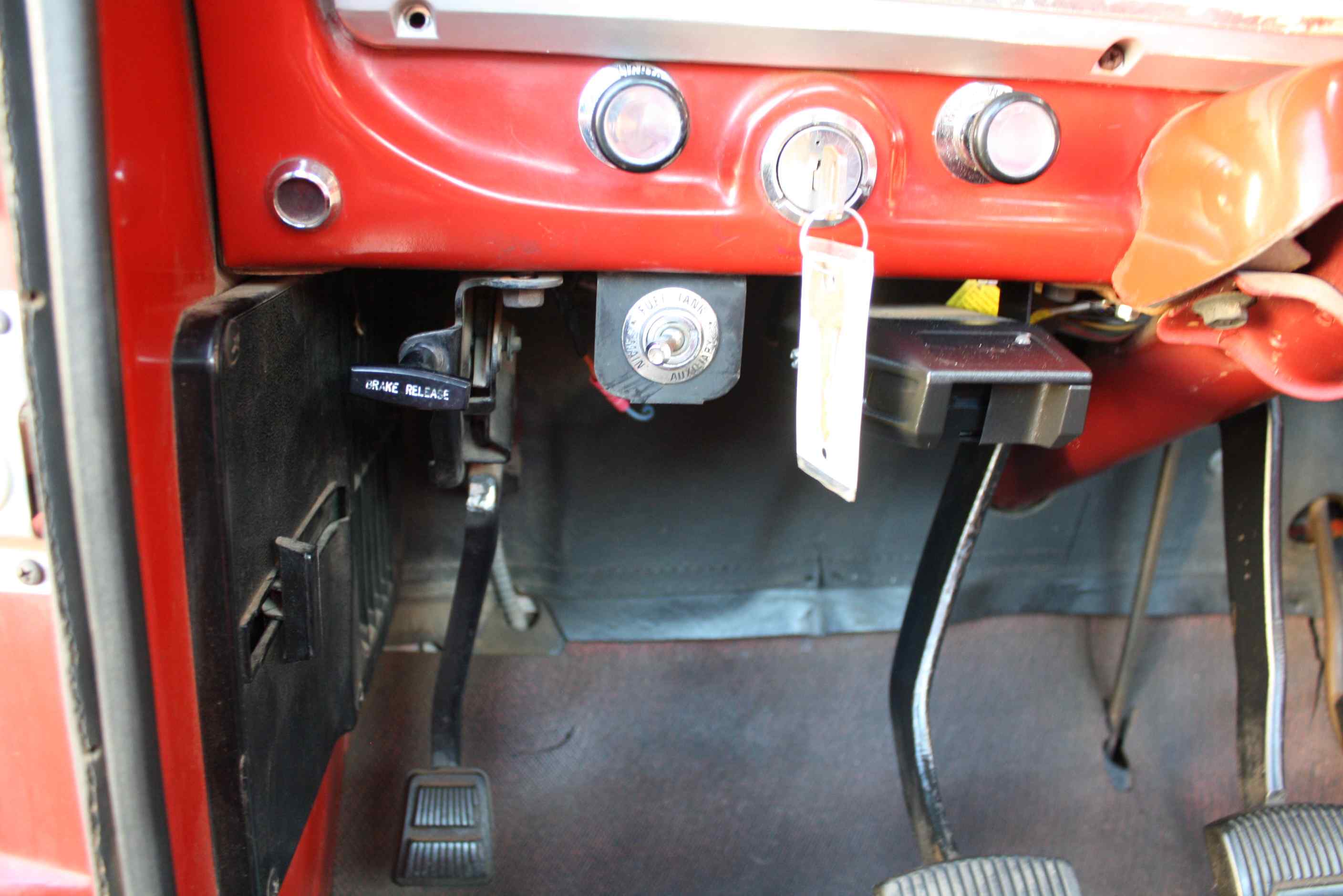1972 Ford Sports Custom Cab 3/4 ton pickup