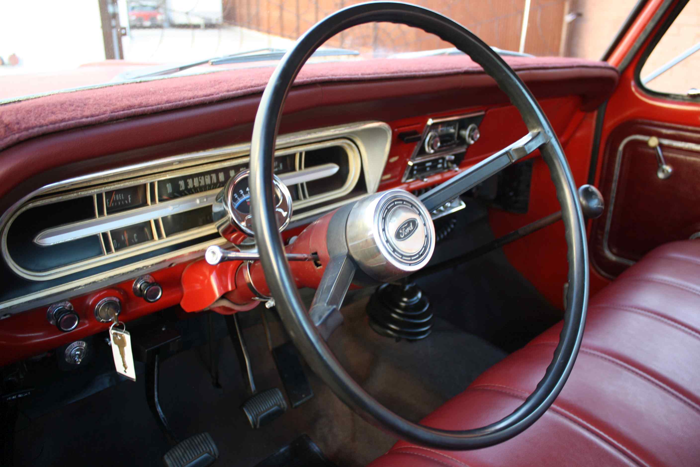 1972 Ford Sports Custom Cab 3/4 ton pickup