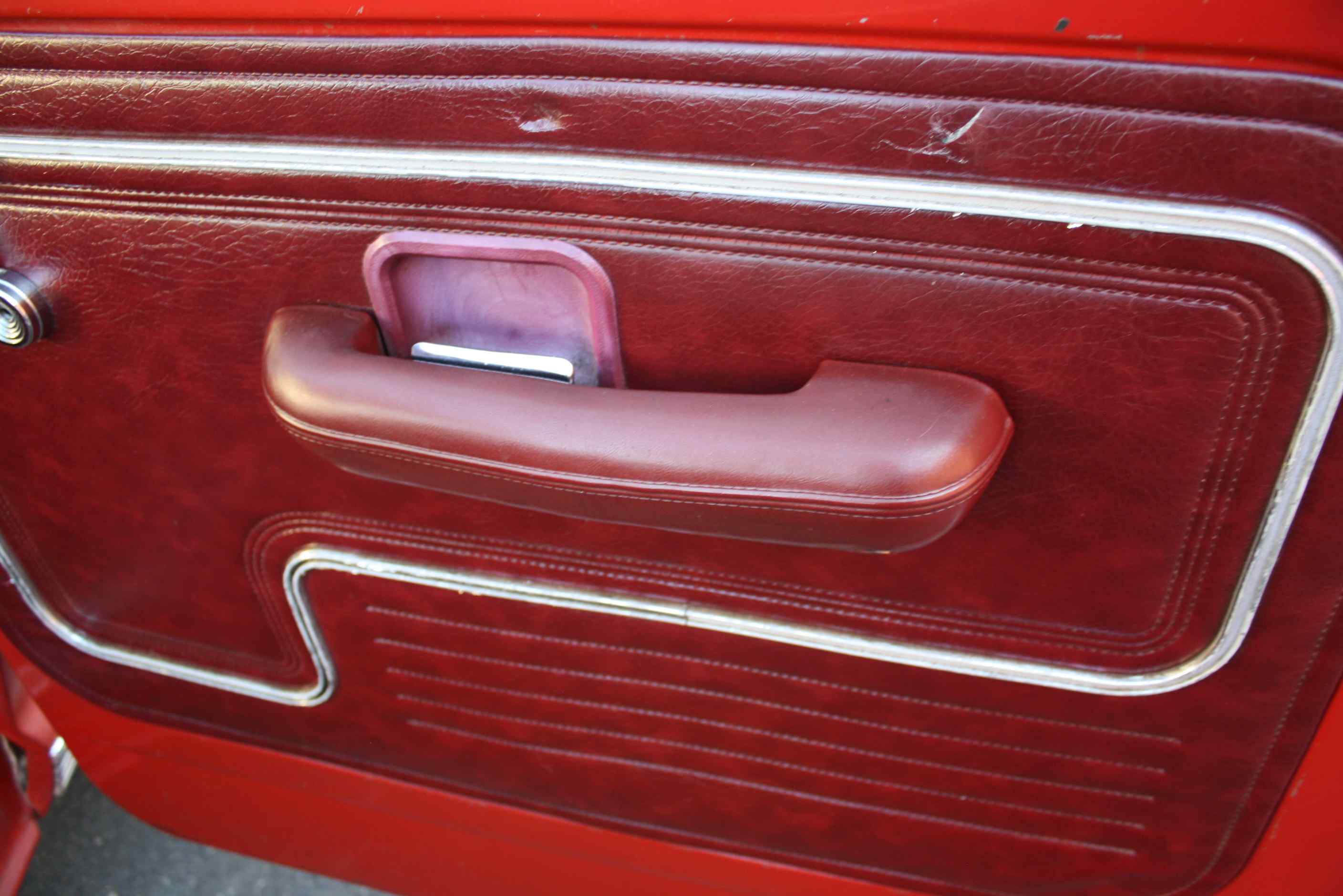 1972 Ford Sports Custom Cab 3/4 ton pickup