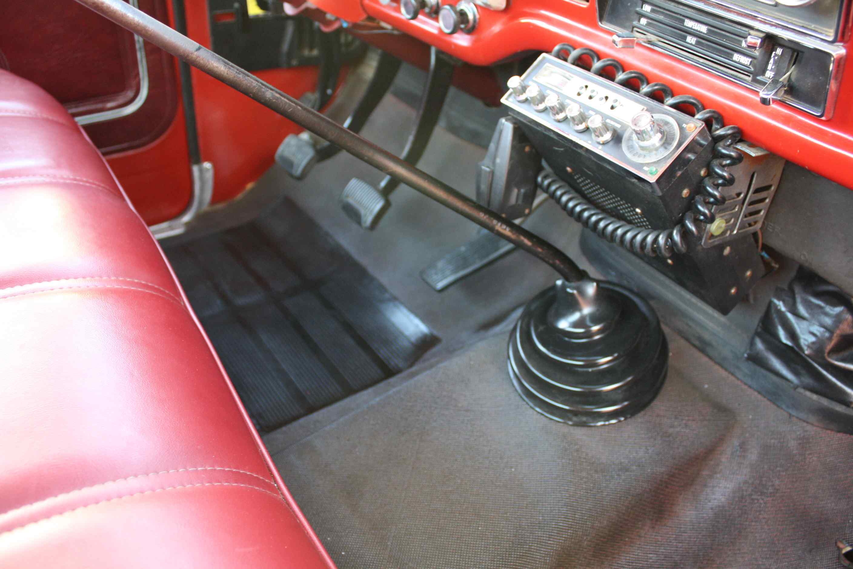1972 Ford Sports Custom Cab 3/4 ton pickup
