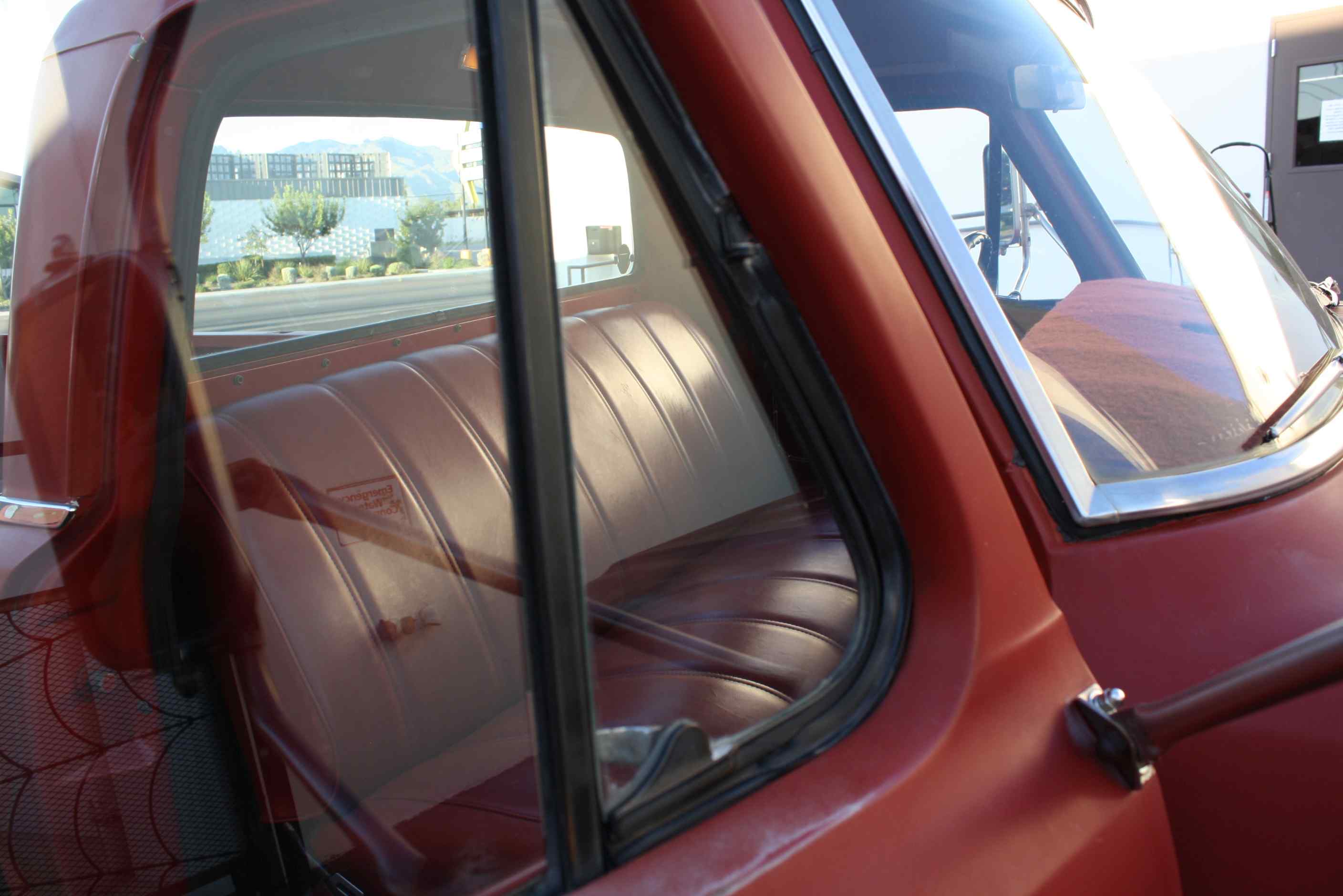 1972 Ford Sports Custom Cab 3/4 ton pickup