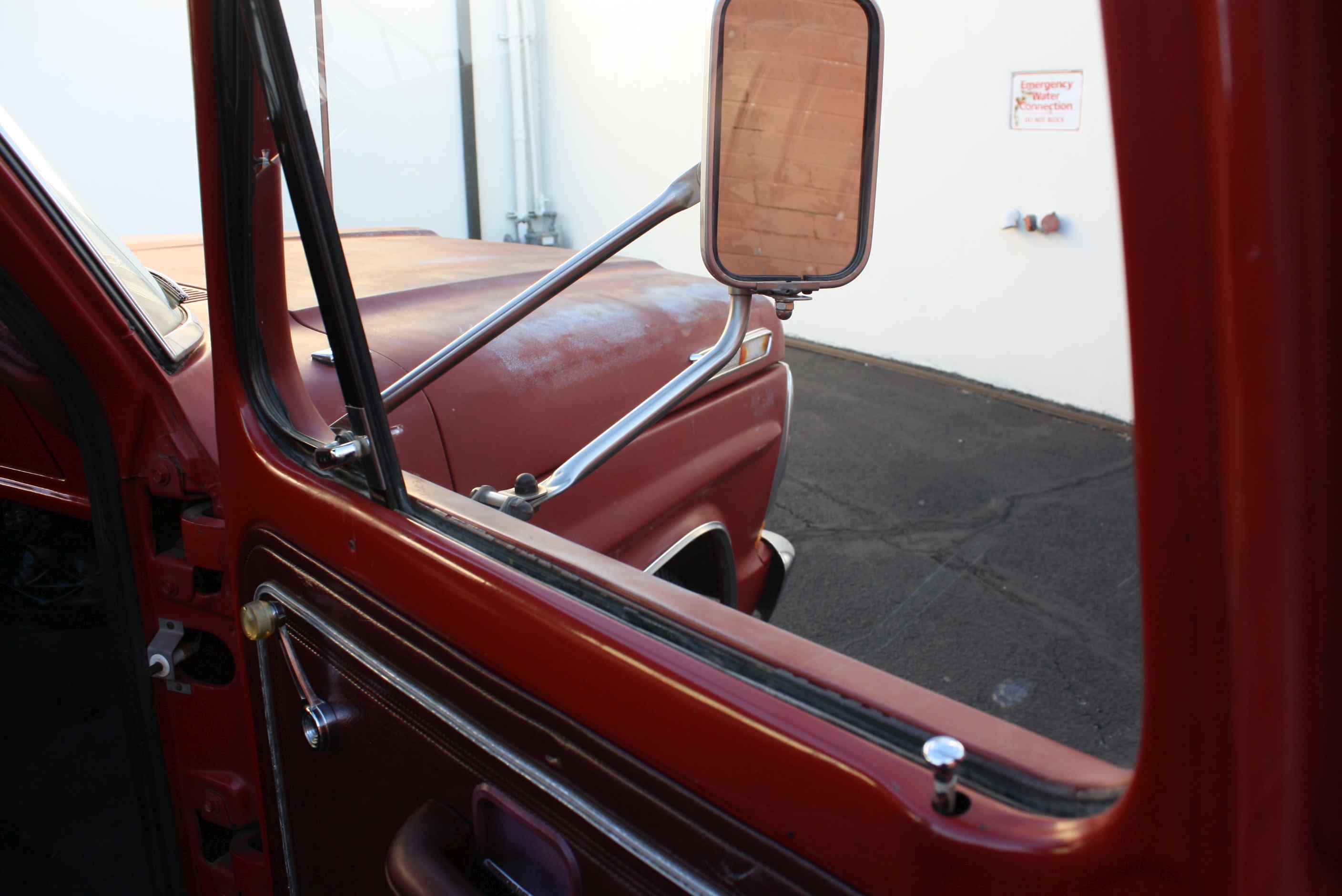 1972 Ford Sports Custom Cab 3/4 ton pickup