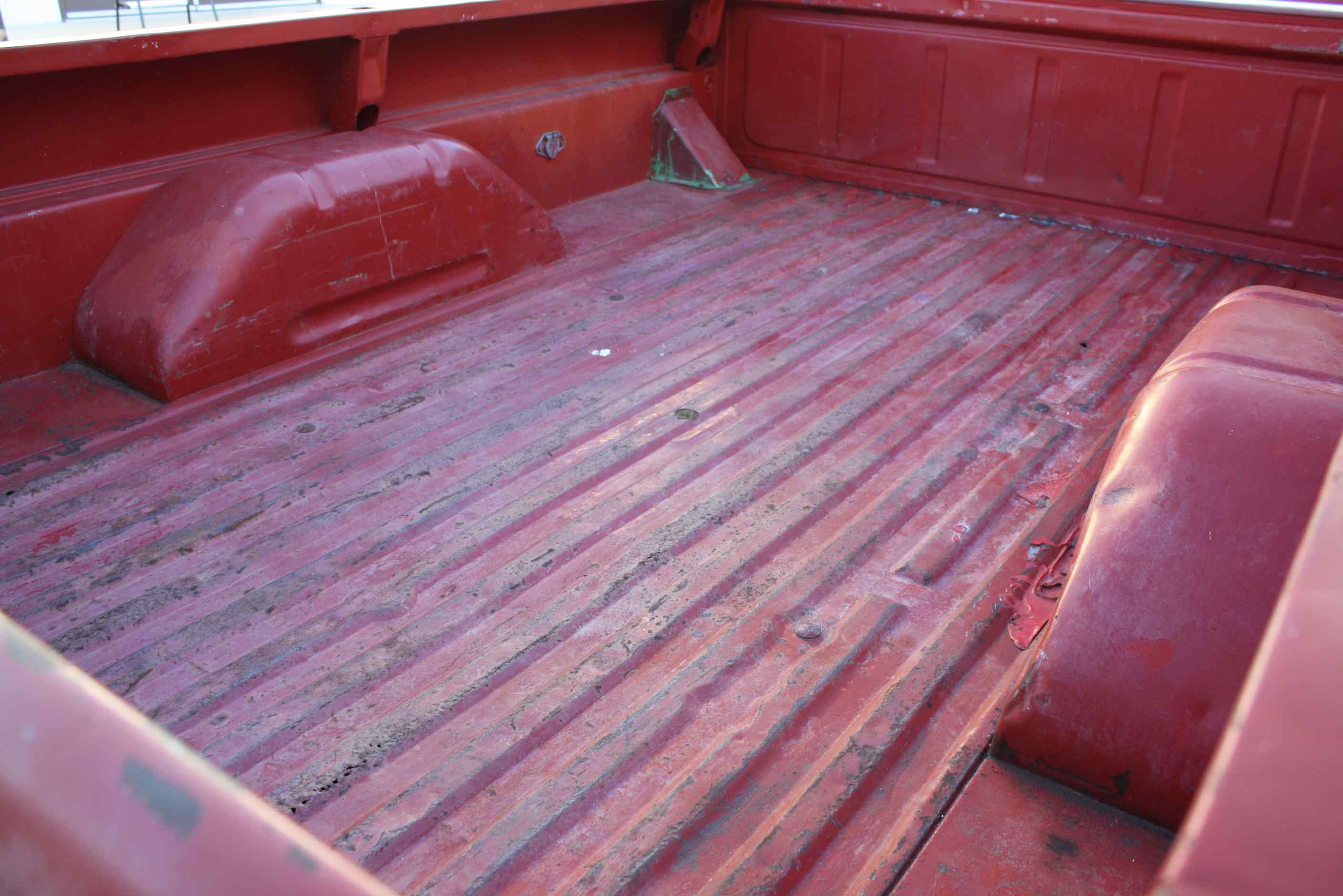 1972 Ford Sports Custom Cab 3/4 ton pickup