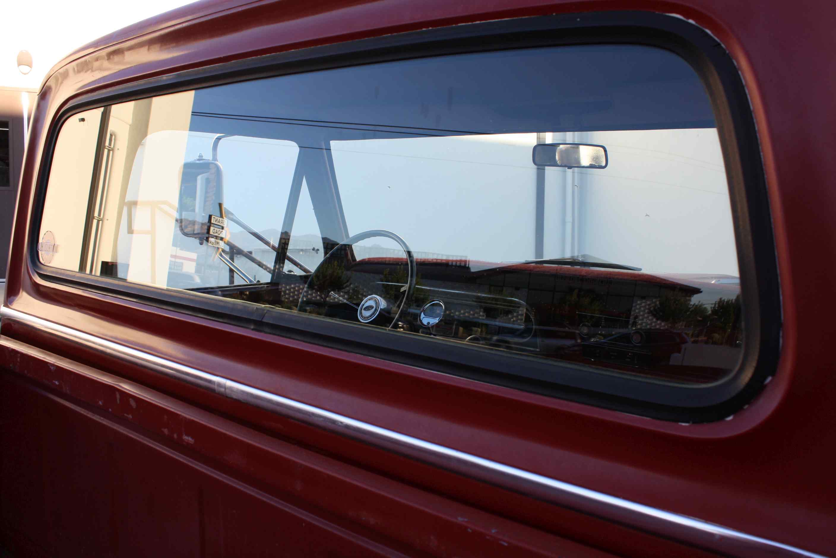 1972 Ford Sports Custom Cab 3/4 ton pickup