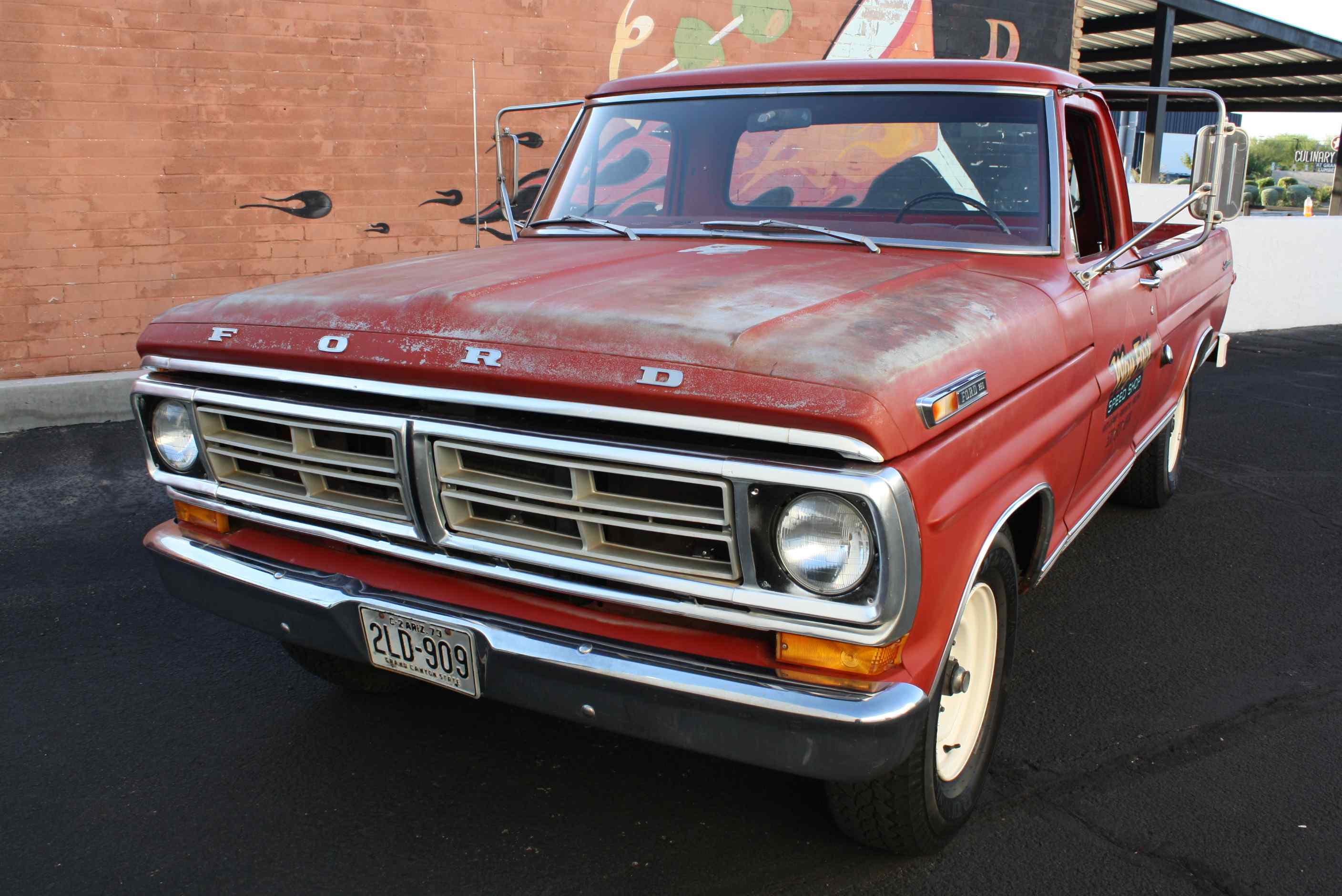 1972 Ford Sports Custom Cab 3/4 ton pickup