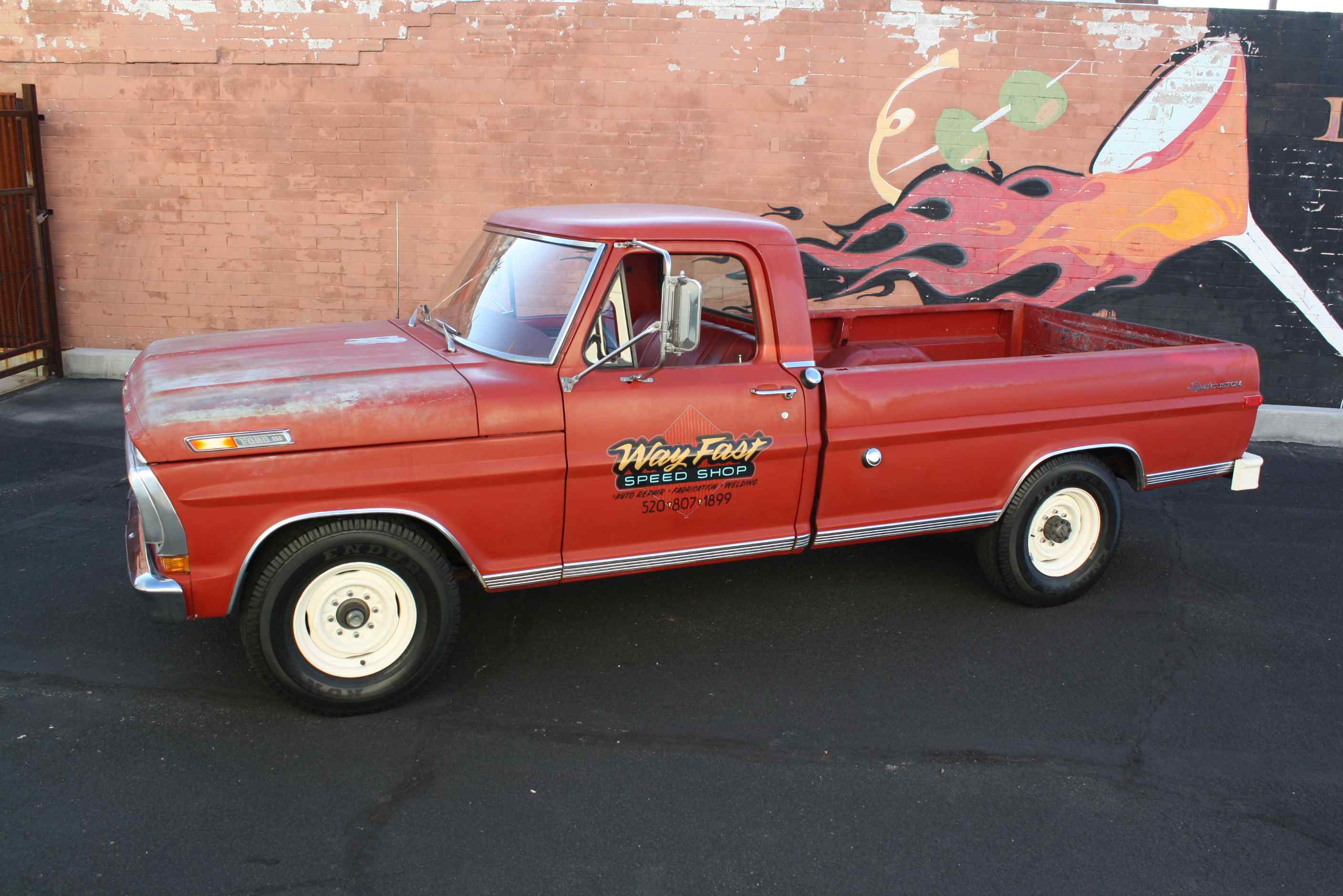 1972 Ford Sports Custom Cab 3/4 ton pickup