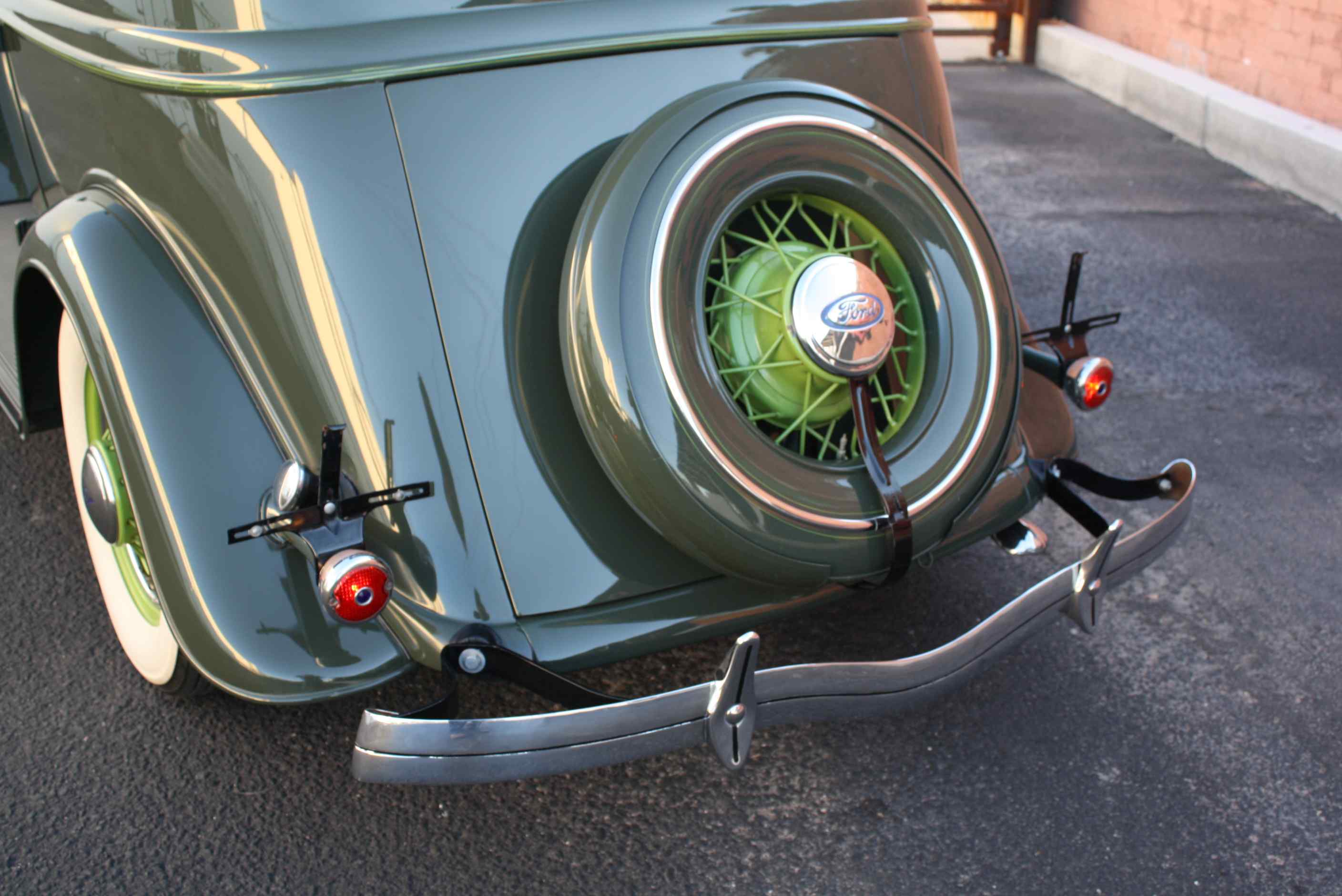 1934 Ford Victoria