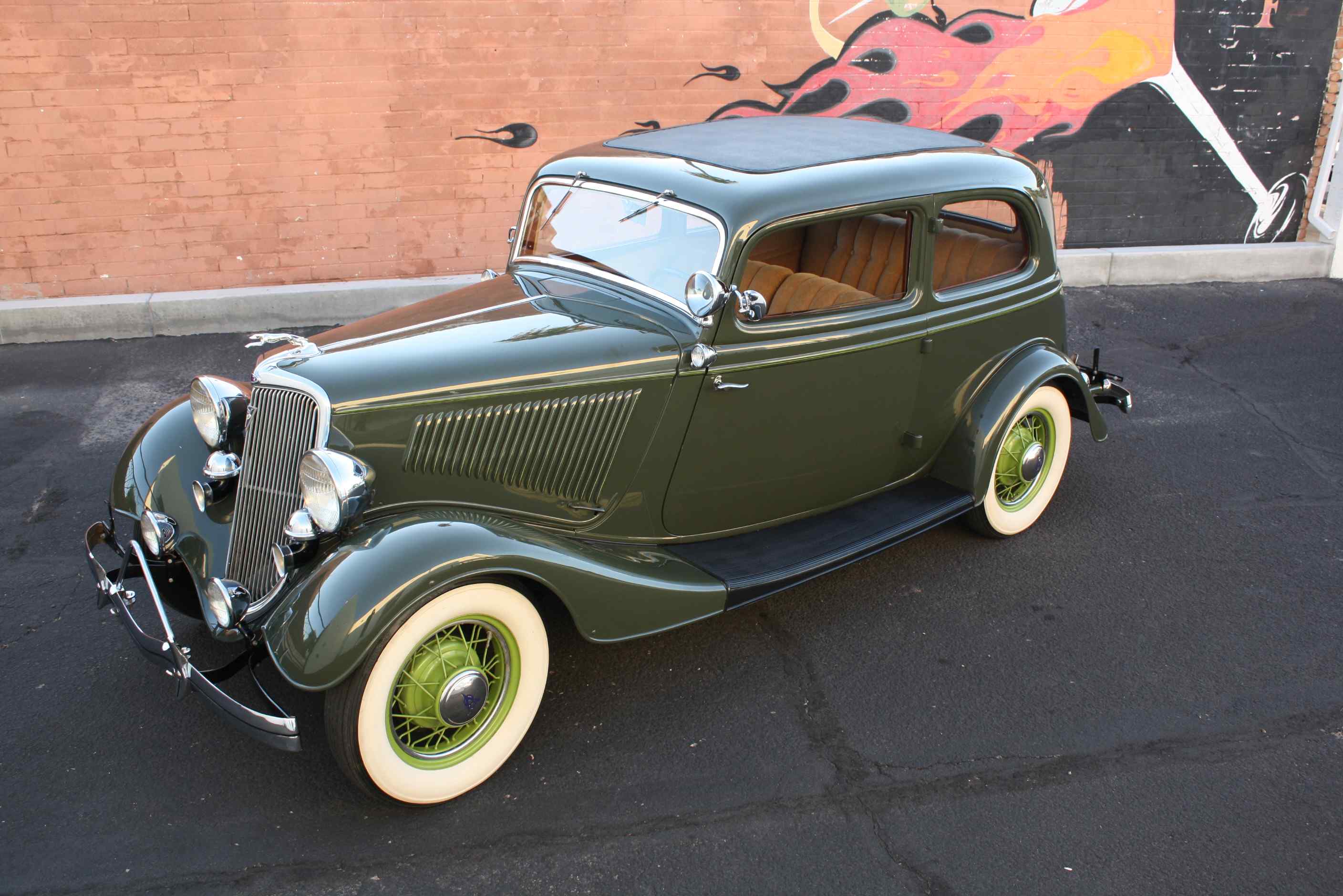 1934 Ford Victoria