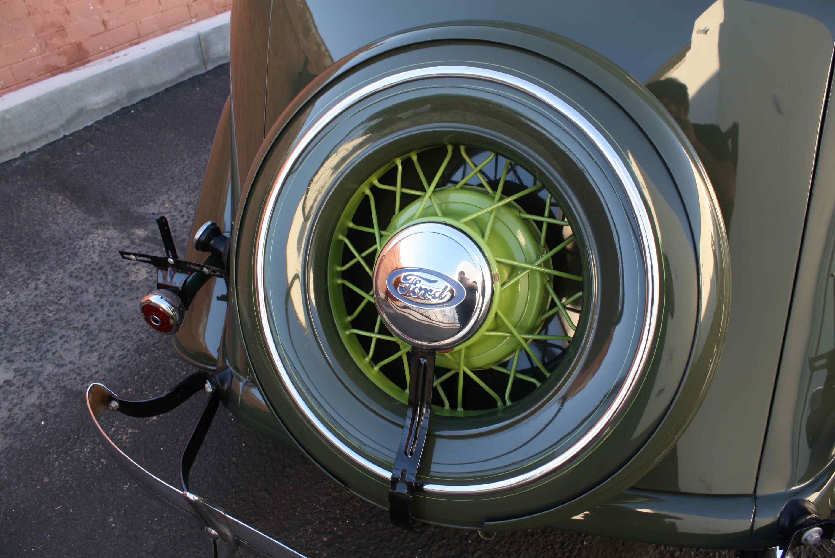 1934 Ford Victoria