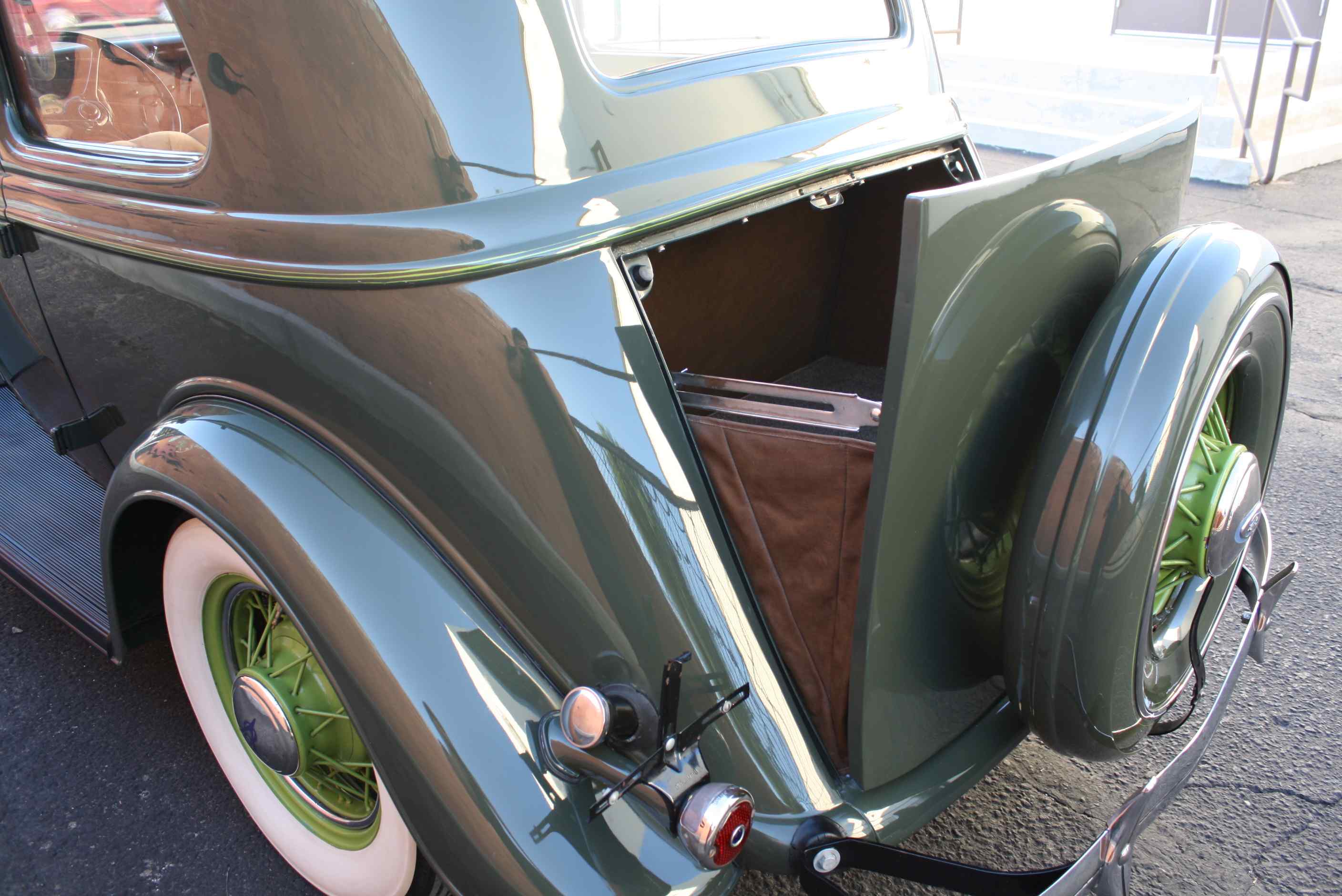 1934 Ford Victoria