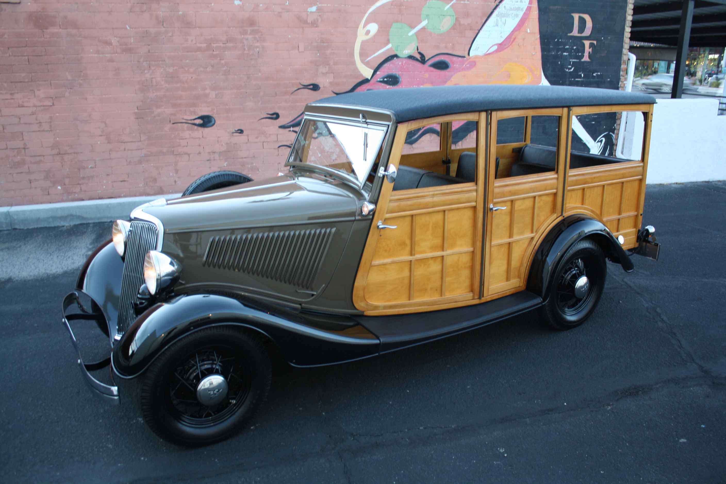 1934 Ford Woody Dearborn Award Winning Car, Grand National Senior.