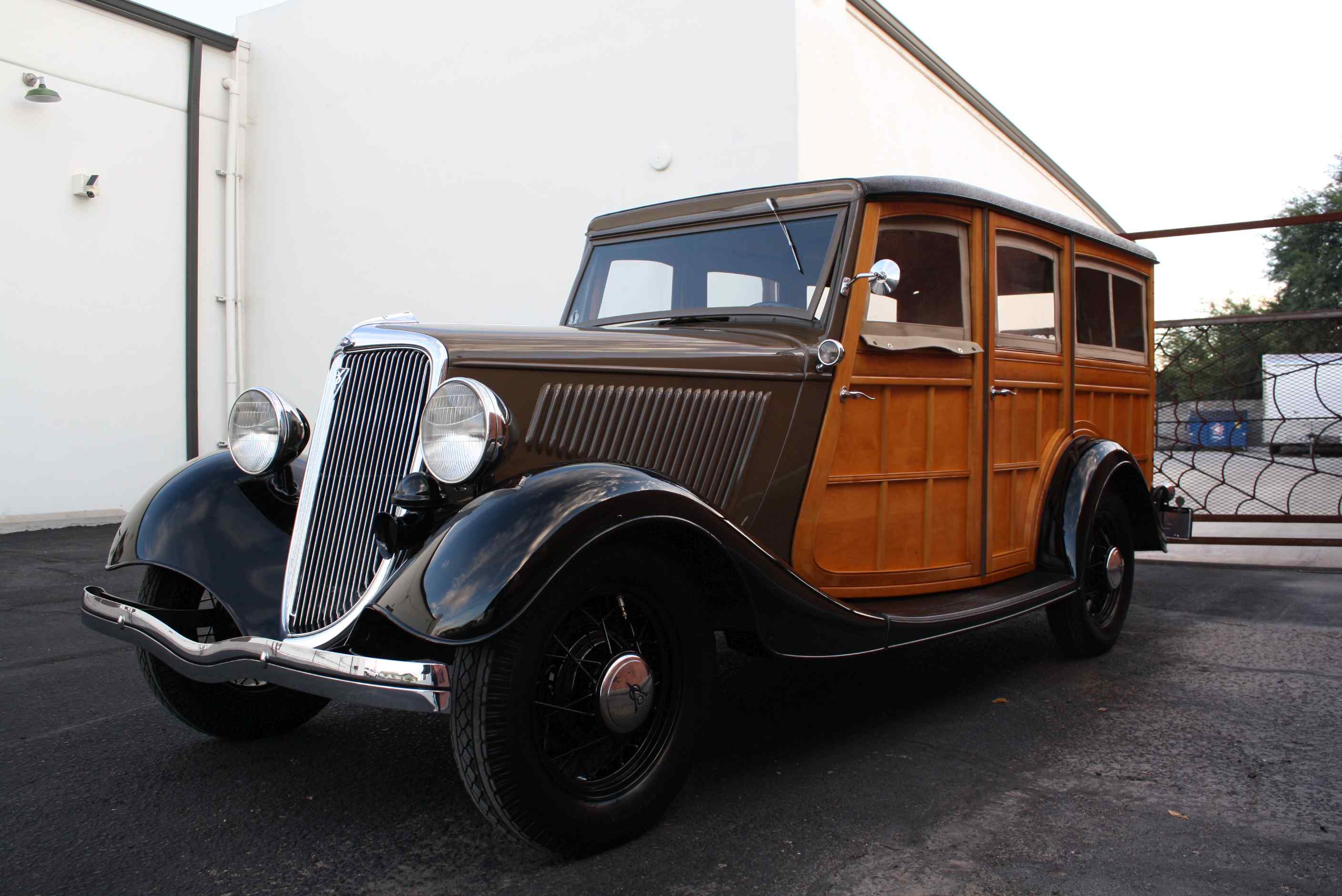 1934 Ford Woody Dearborn Award Winning Car, Grand National Senior.