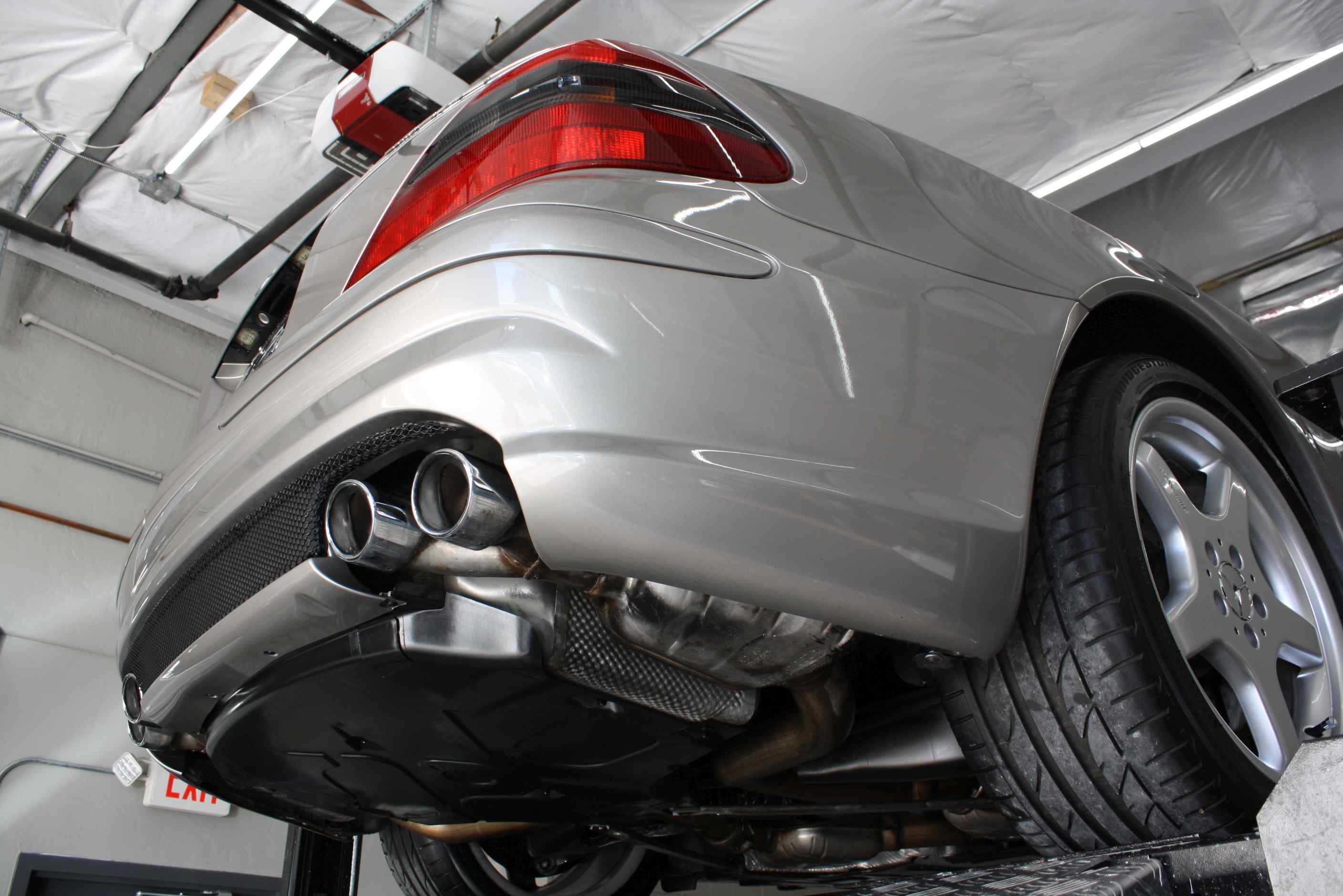 2004 Mercedes Benz SL55 AMG