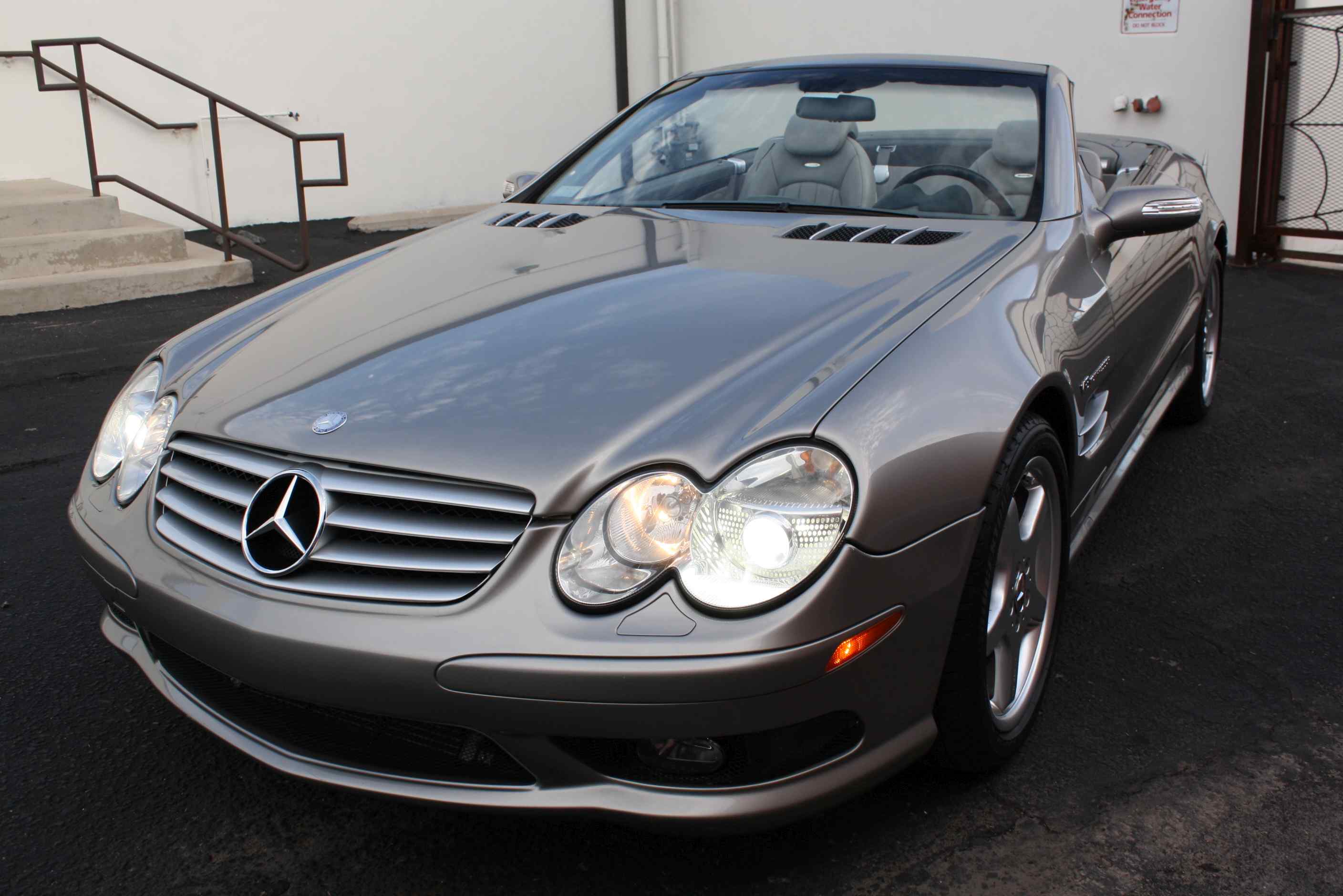 2004 Mercedes Benz SL55 AMG