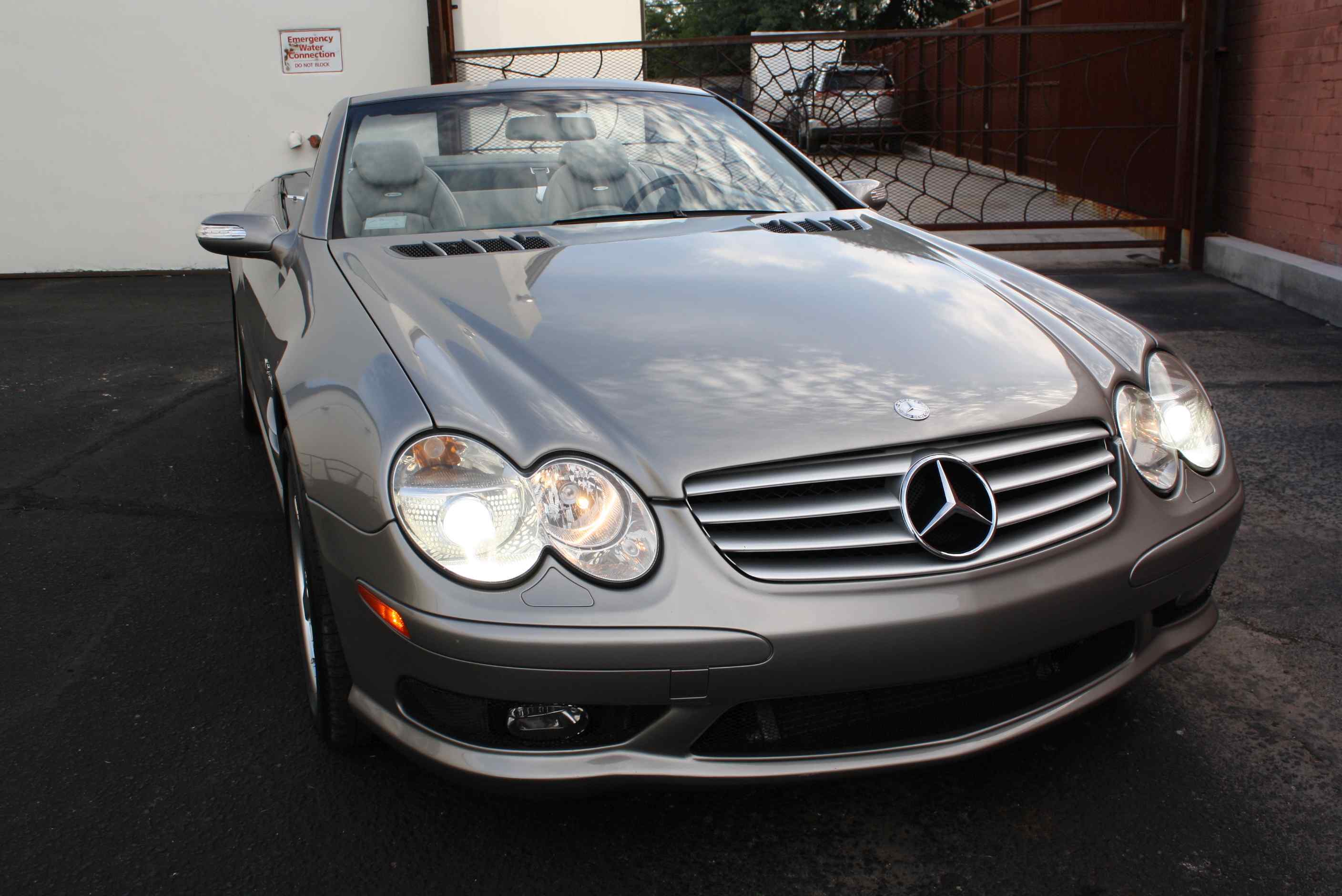 2004 Mercedes Benz SL55 AMG