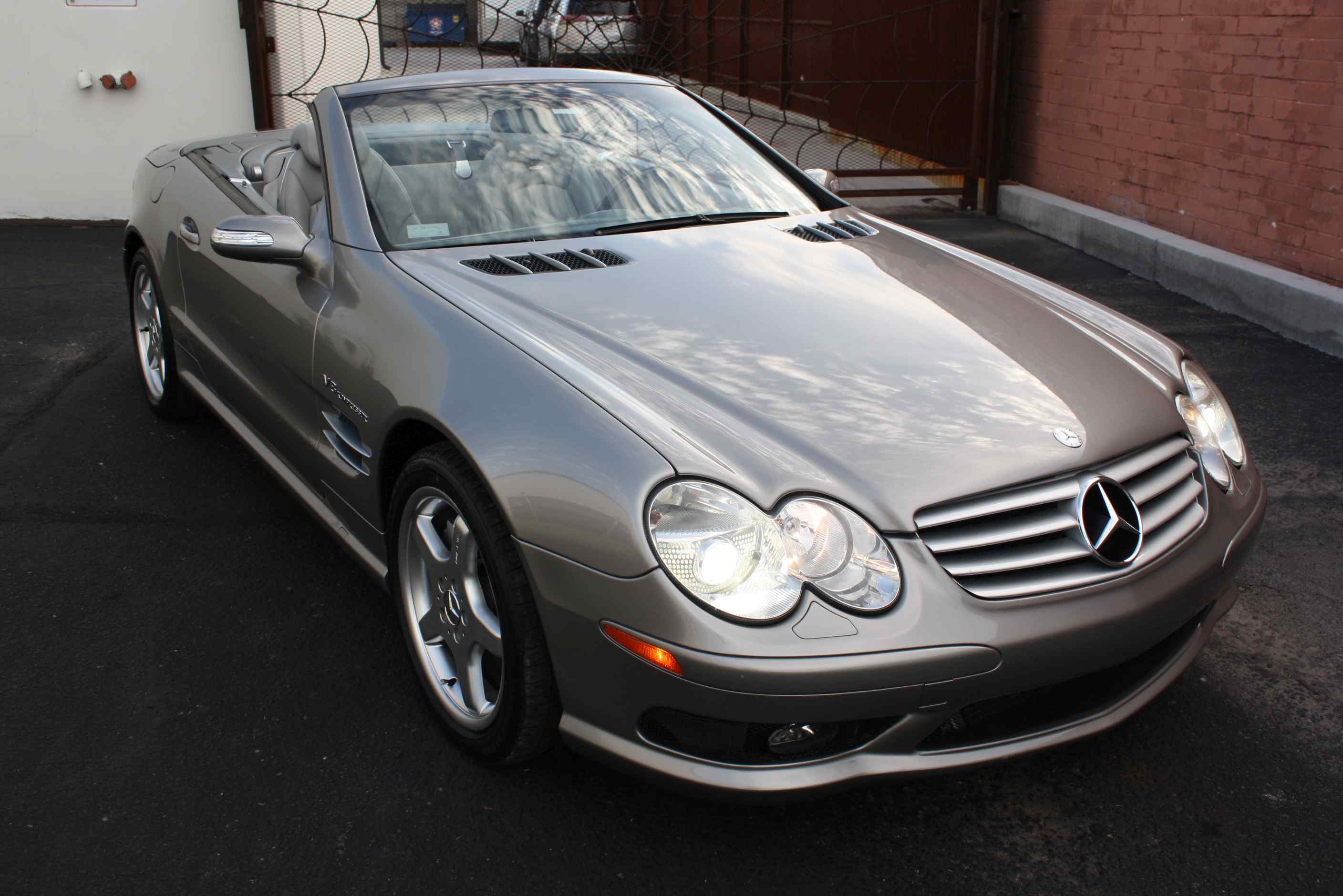 2004 Mercedes Benz SL55 AMG