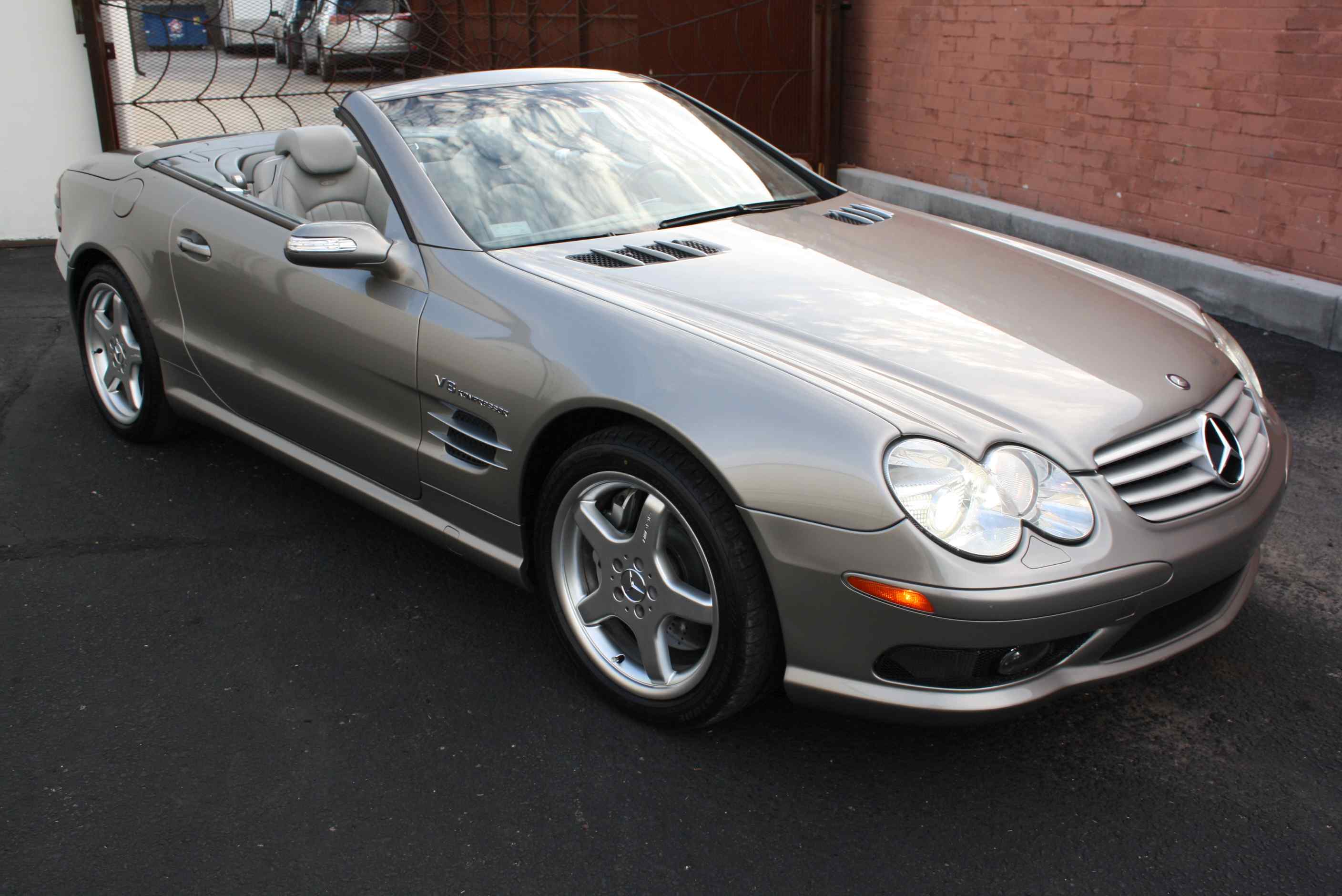 2004 Mercedes Benz SL55 AMG