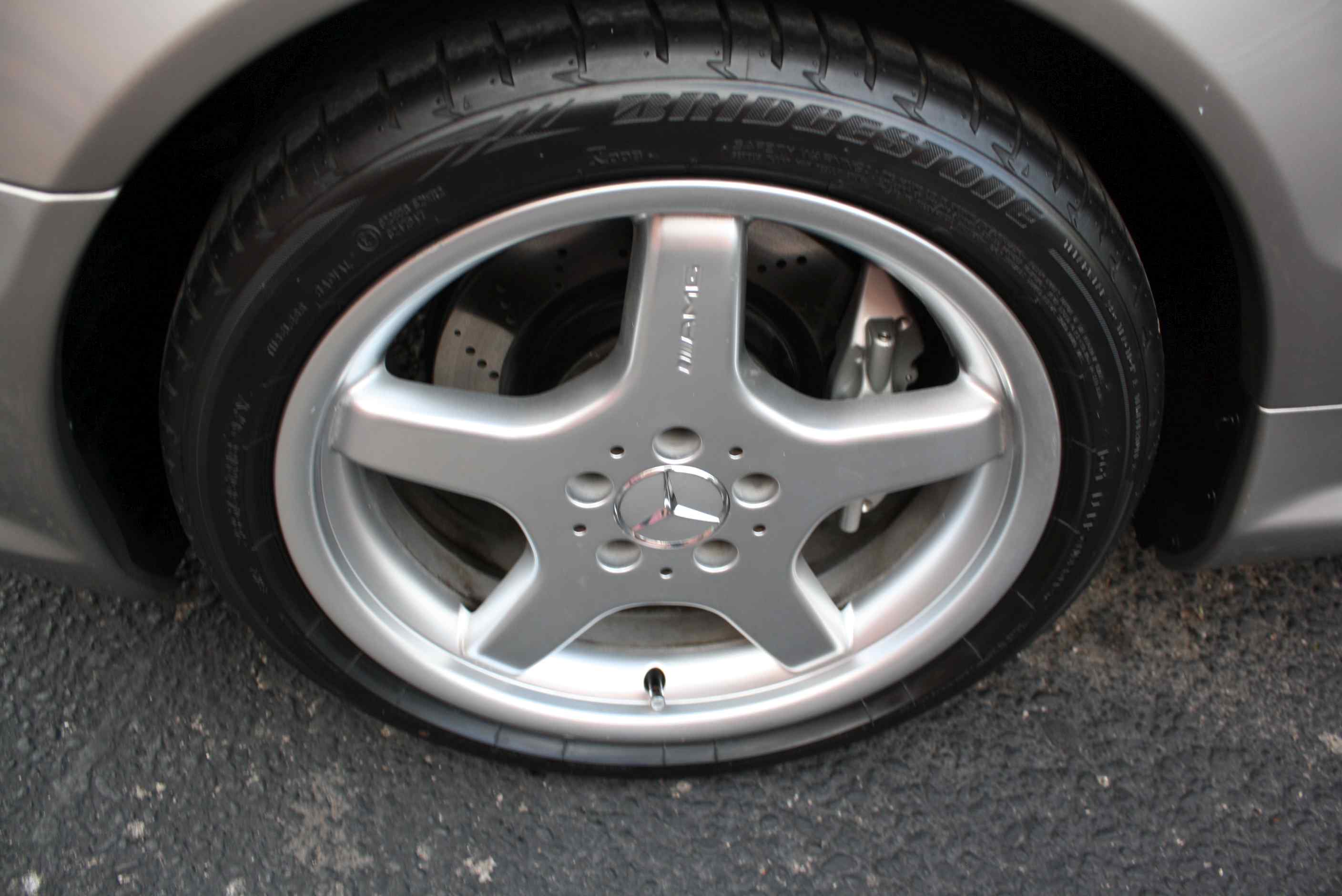 2004 Mercedes Benz SL55 AMG