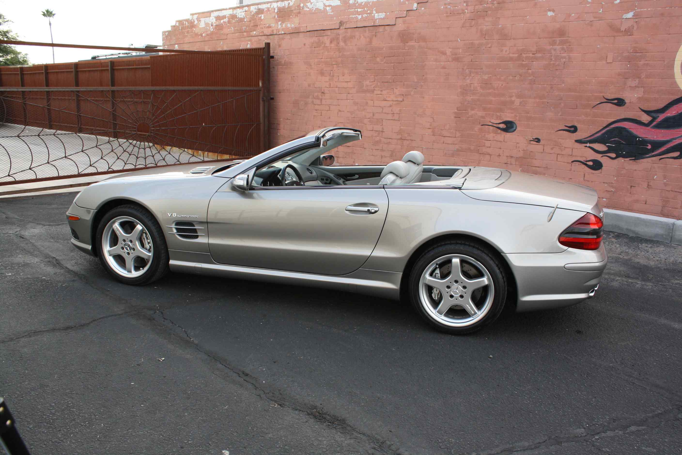 2004 Mercedes Benz SL55 AMG