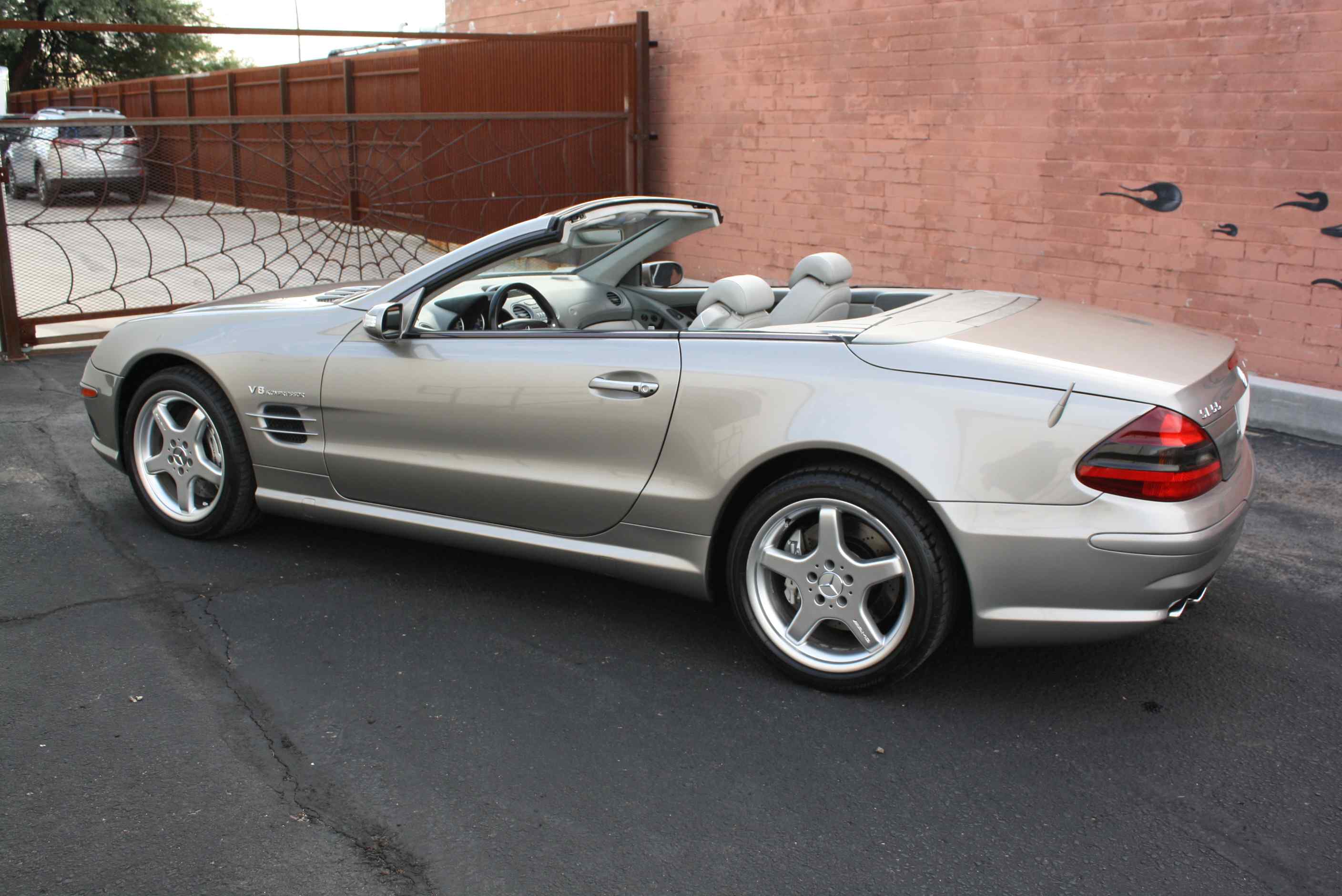 2004 Mercedes Benz SL55 AMG