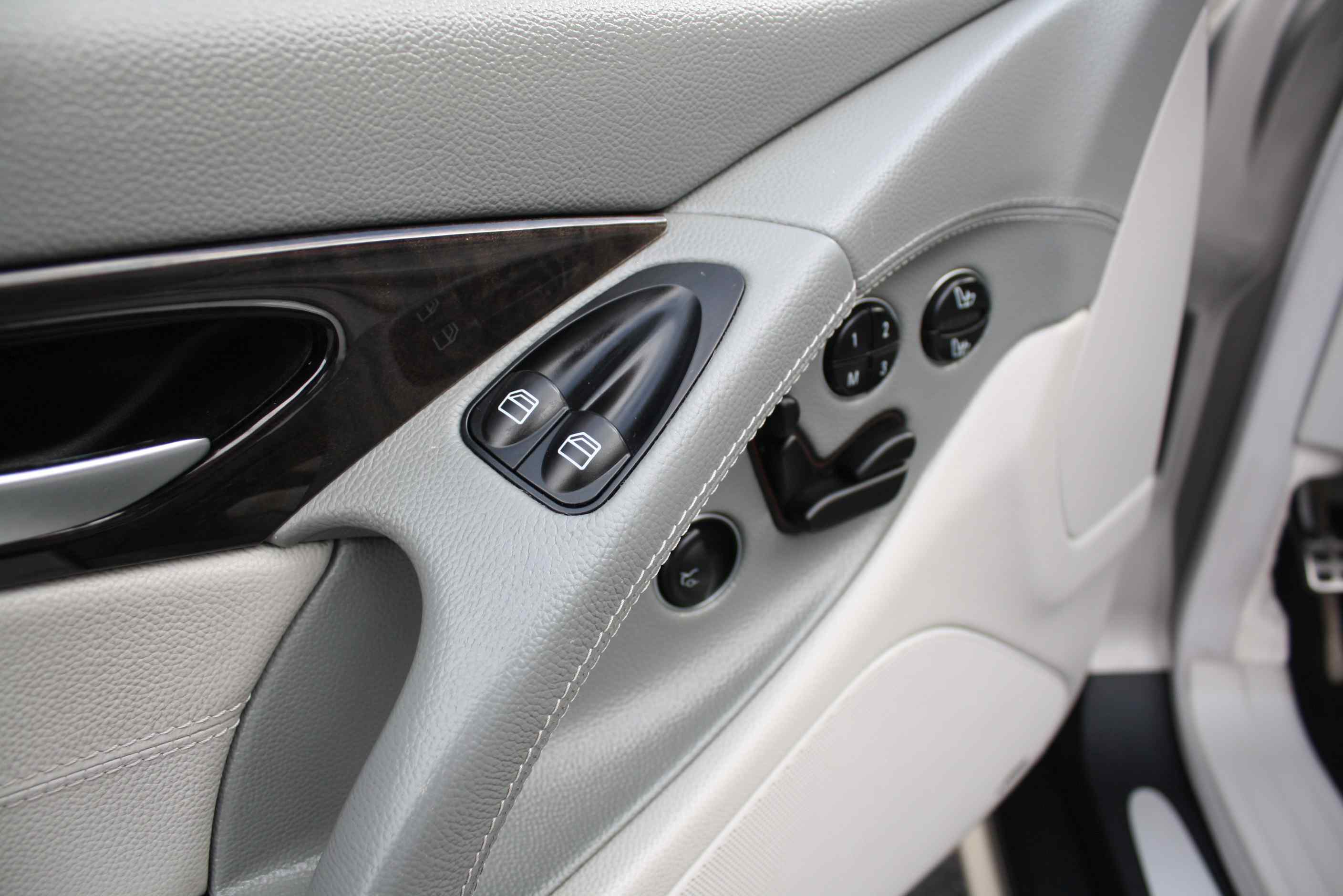 2004 Mercedes Benz SL55 AMG