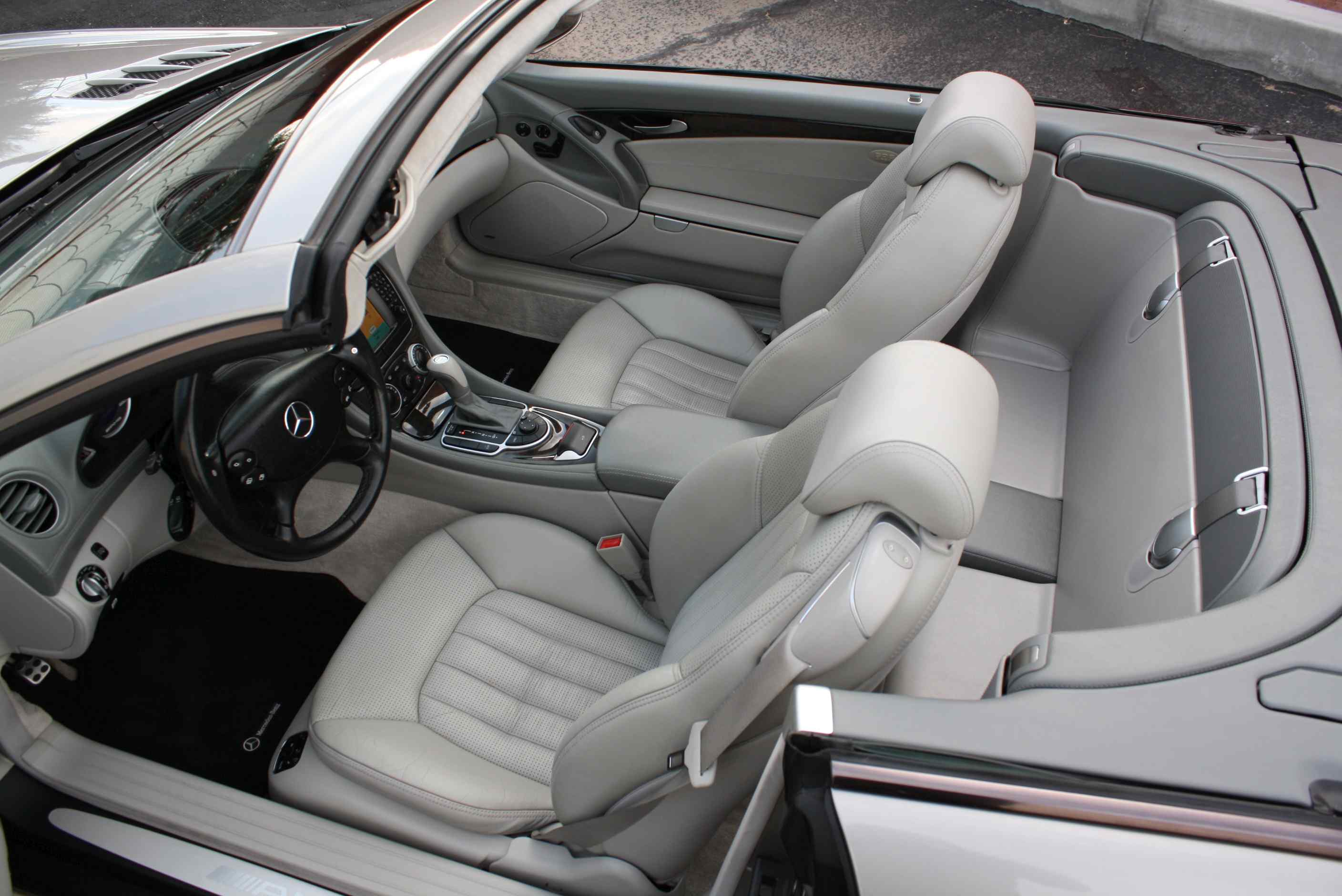 2004 Mercedes Benz SL55 AMG