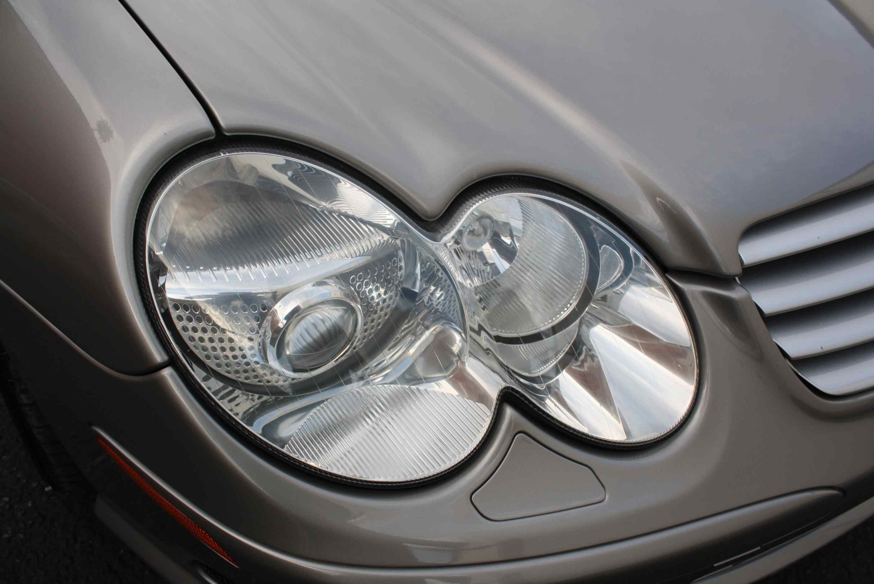 2004 Mercedes Benz SL55 AMG