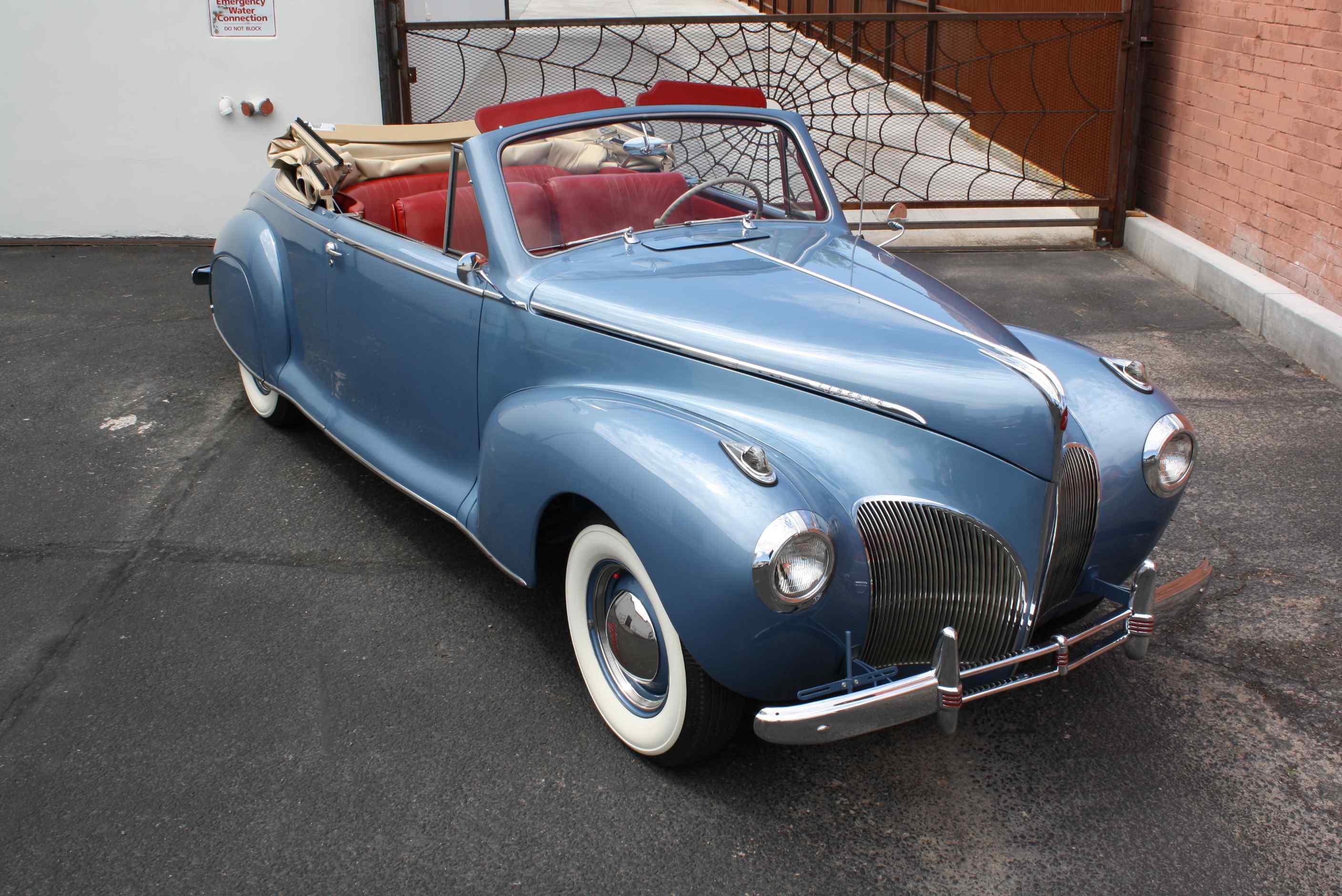 1941 Lincoln Zephyr Converible