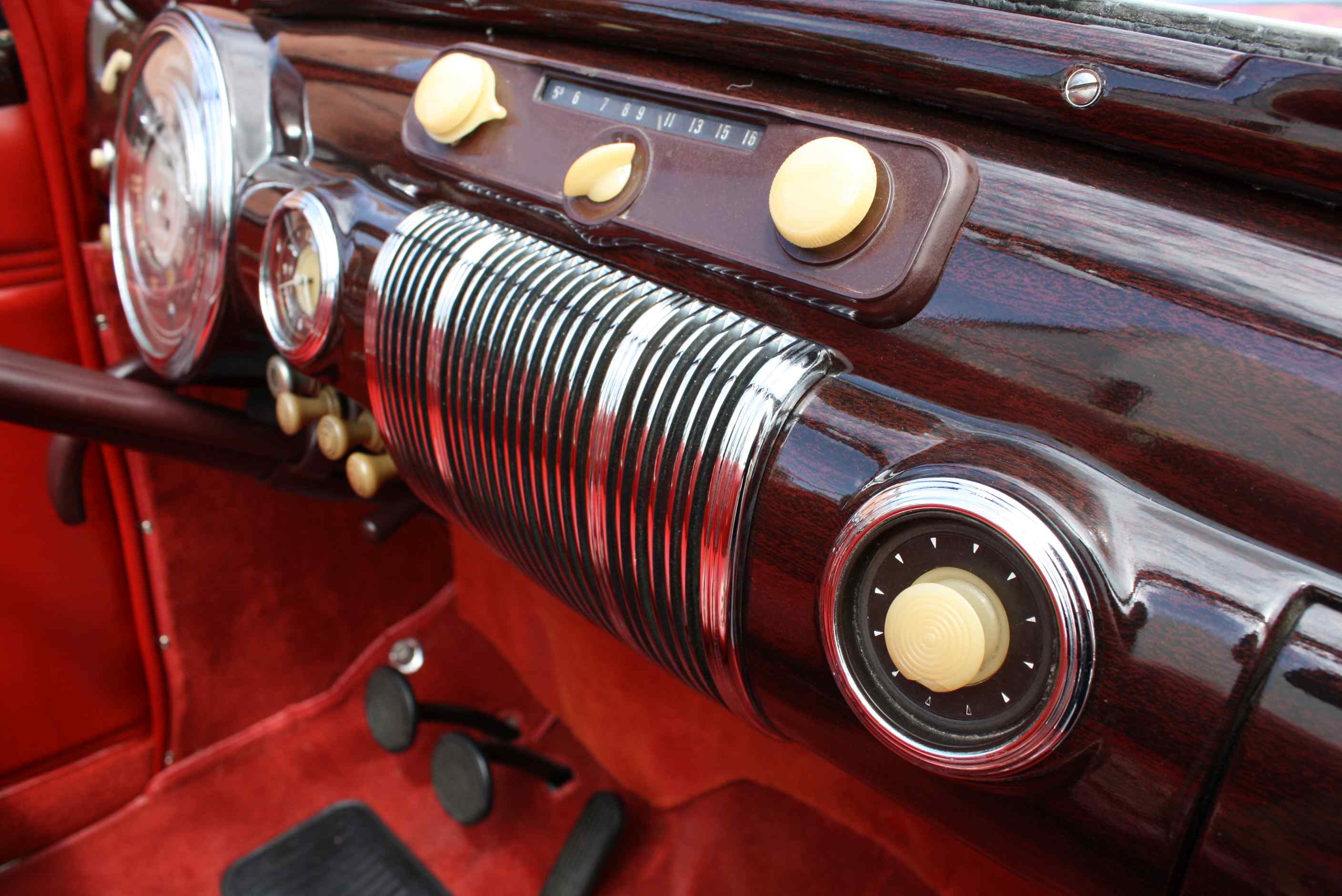 1941 Lincoln Zephyr Converible