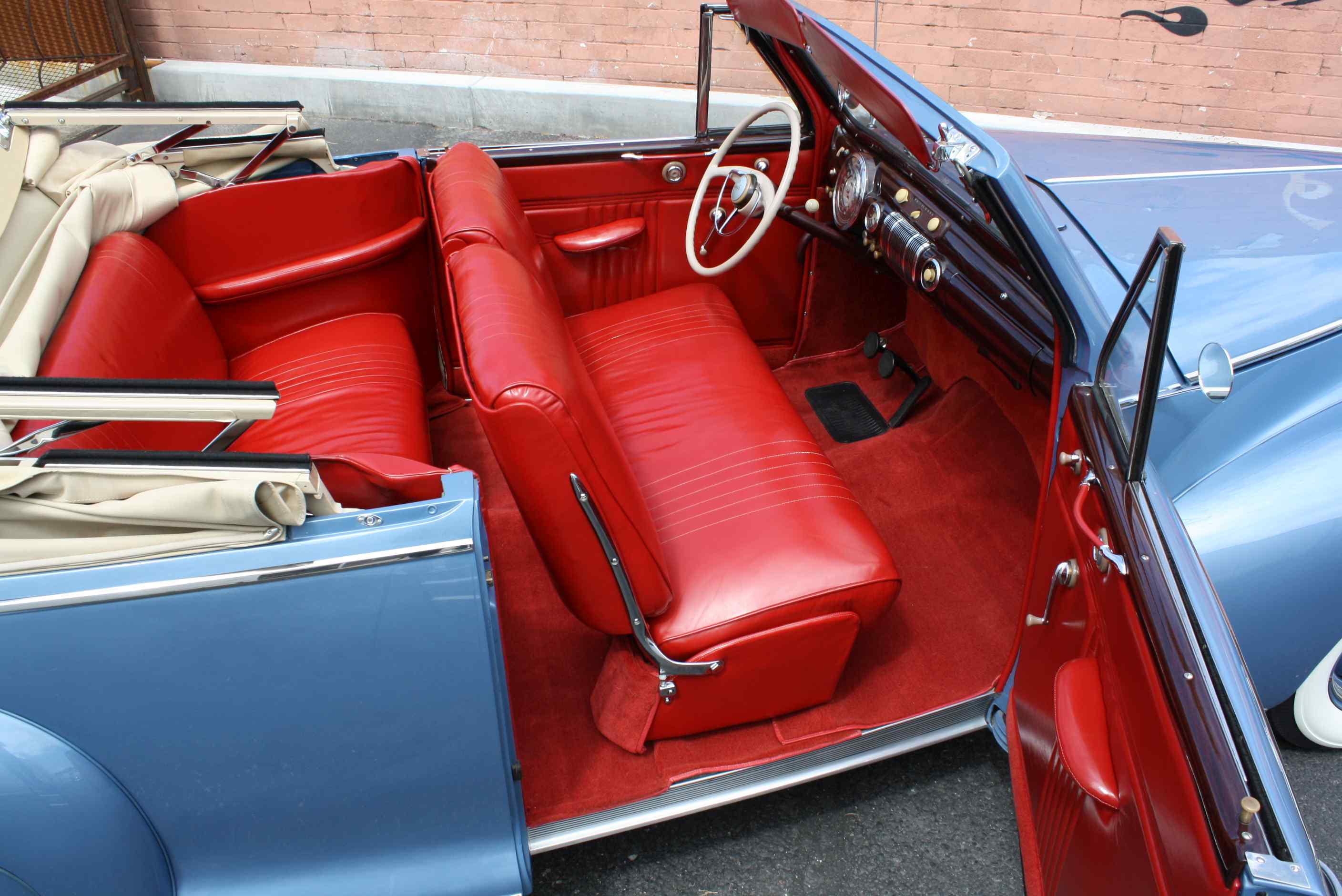 1941 Lincoln Zephyr Converible