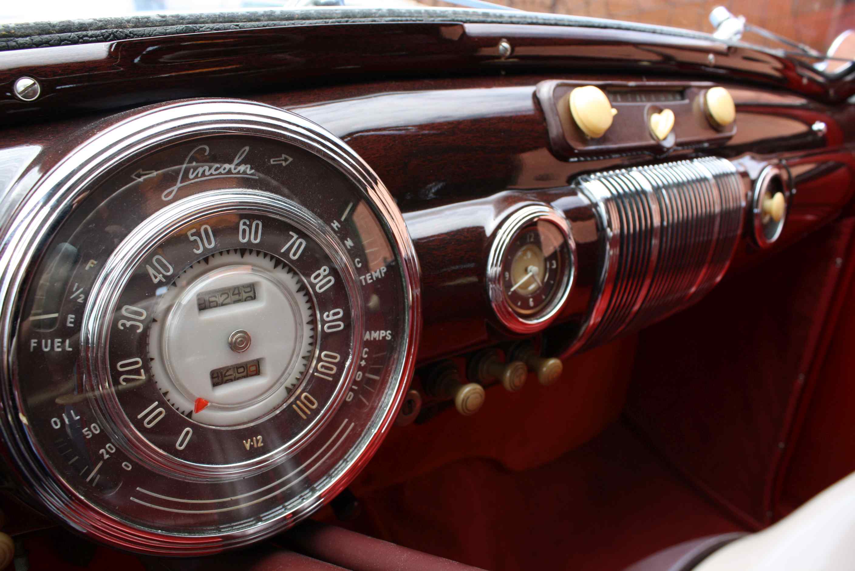 1941 Lincoln Zephyr Converible