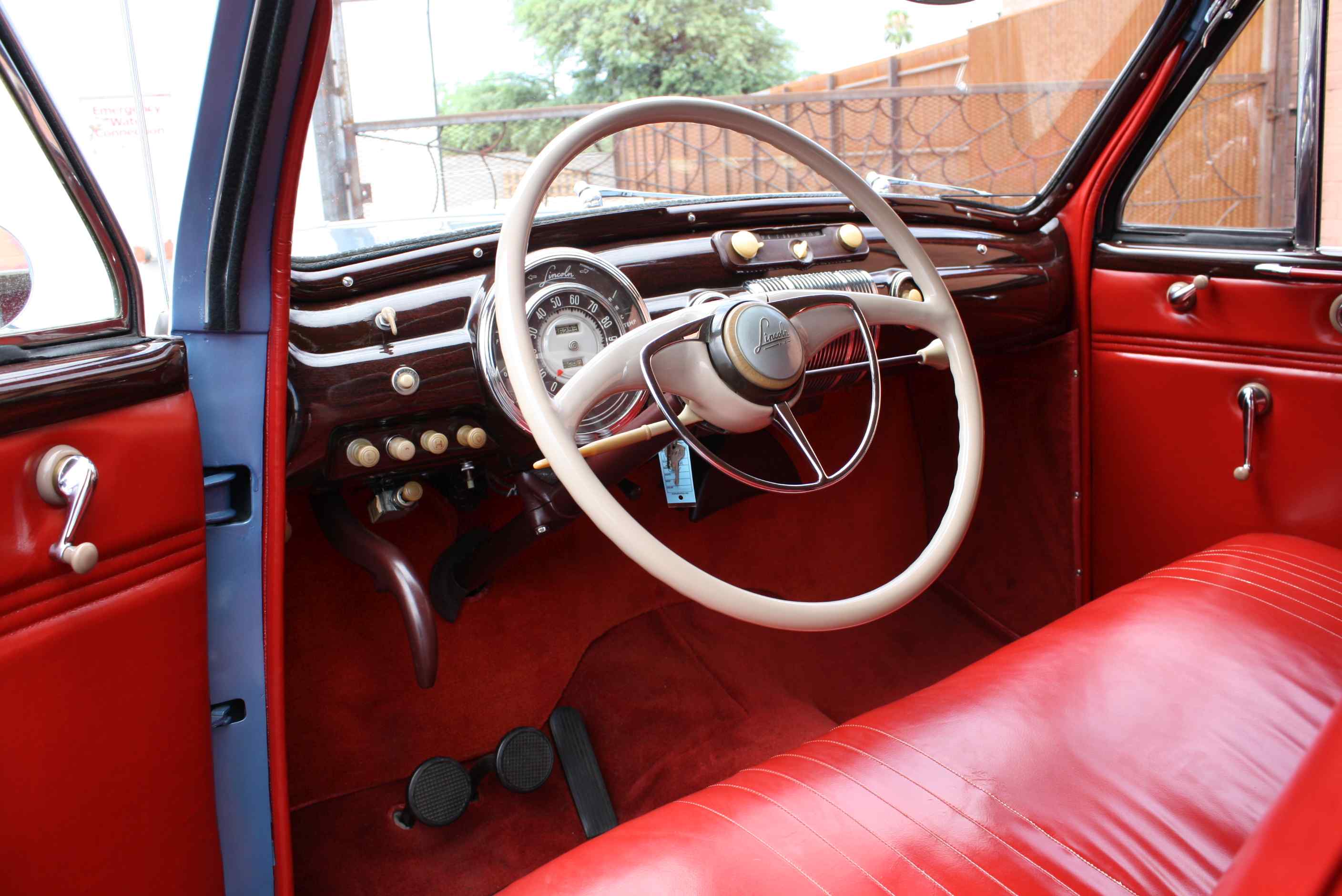 1941 Lincoln Zephyr Converible