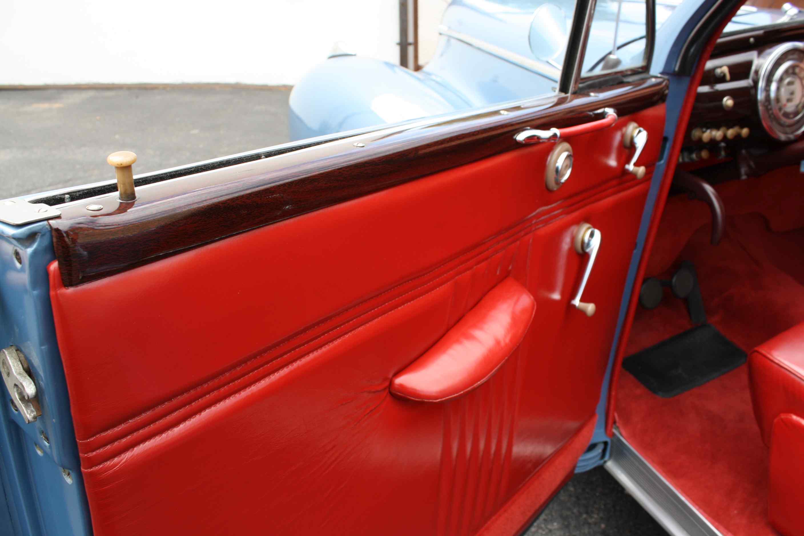 1941 Lincoln Zephyr Converible