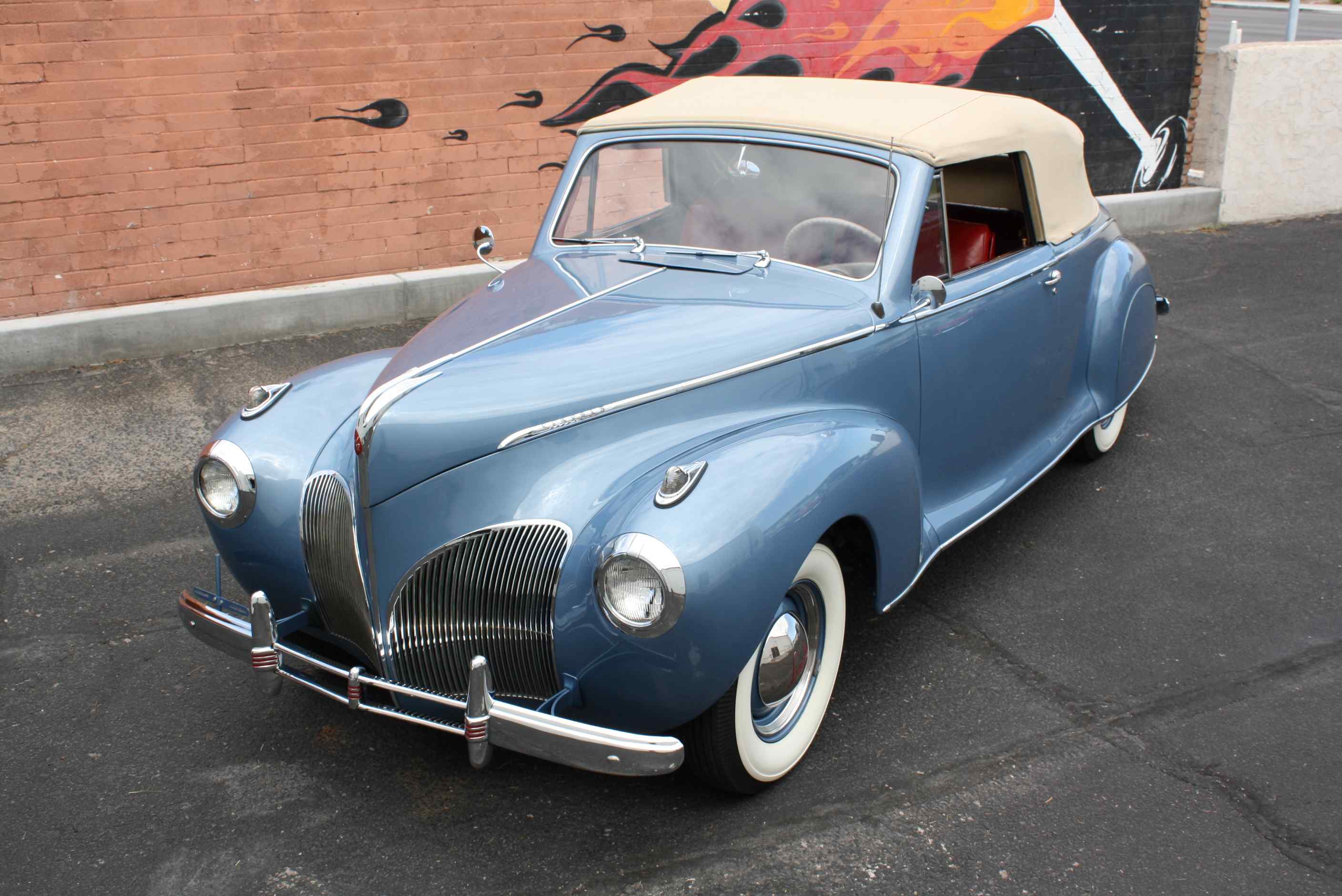 1941 Lincoln Zephyr Converible