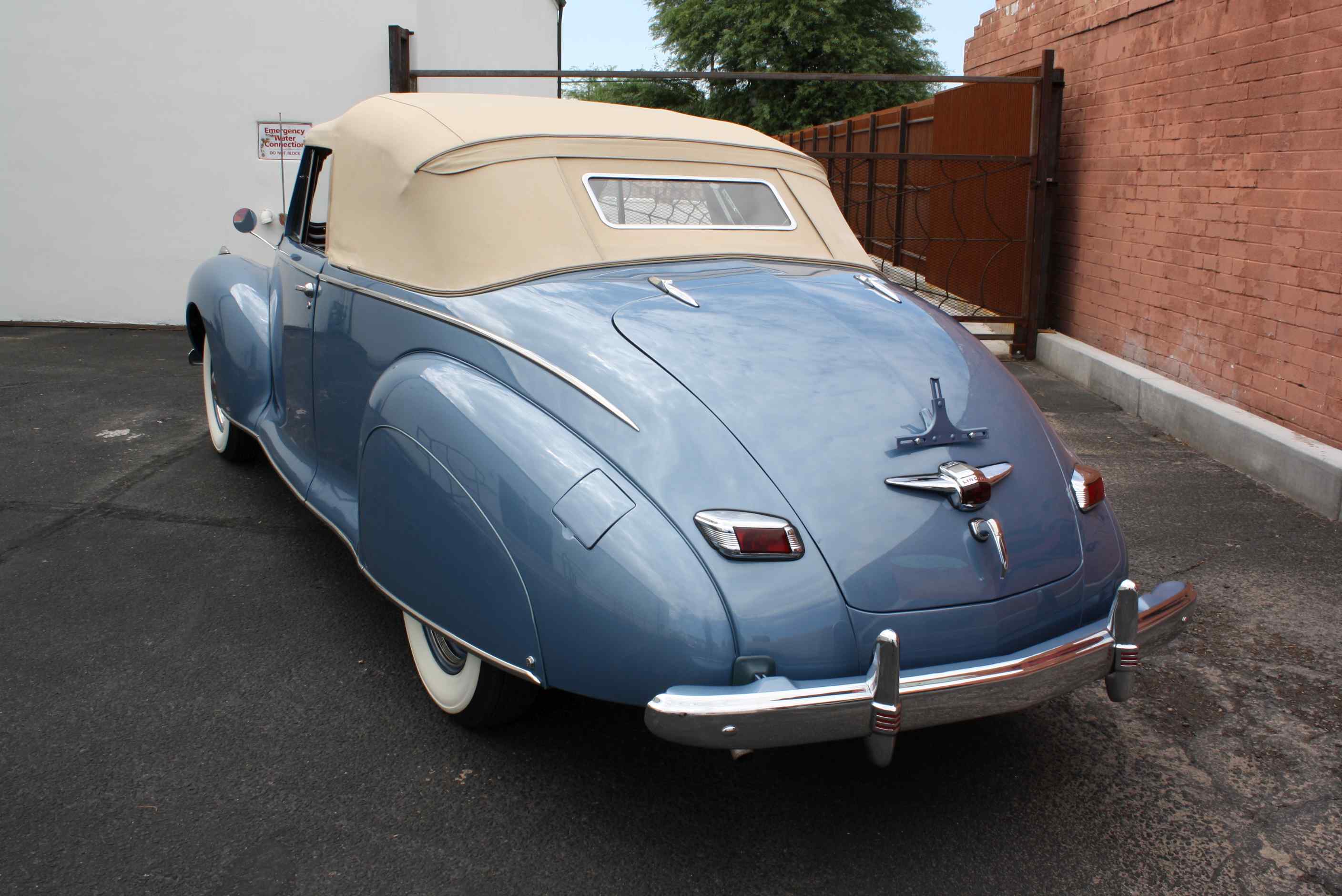 1941 Lincoln Zephyr Converible